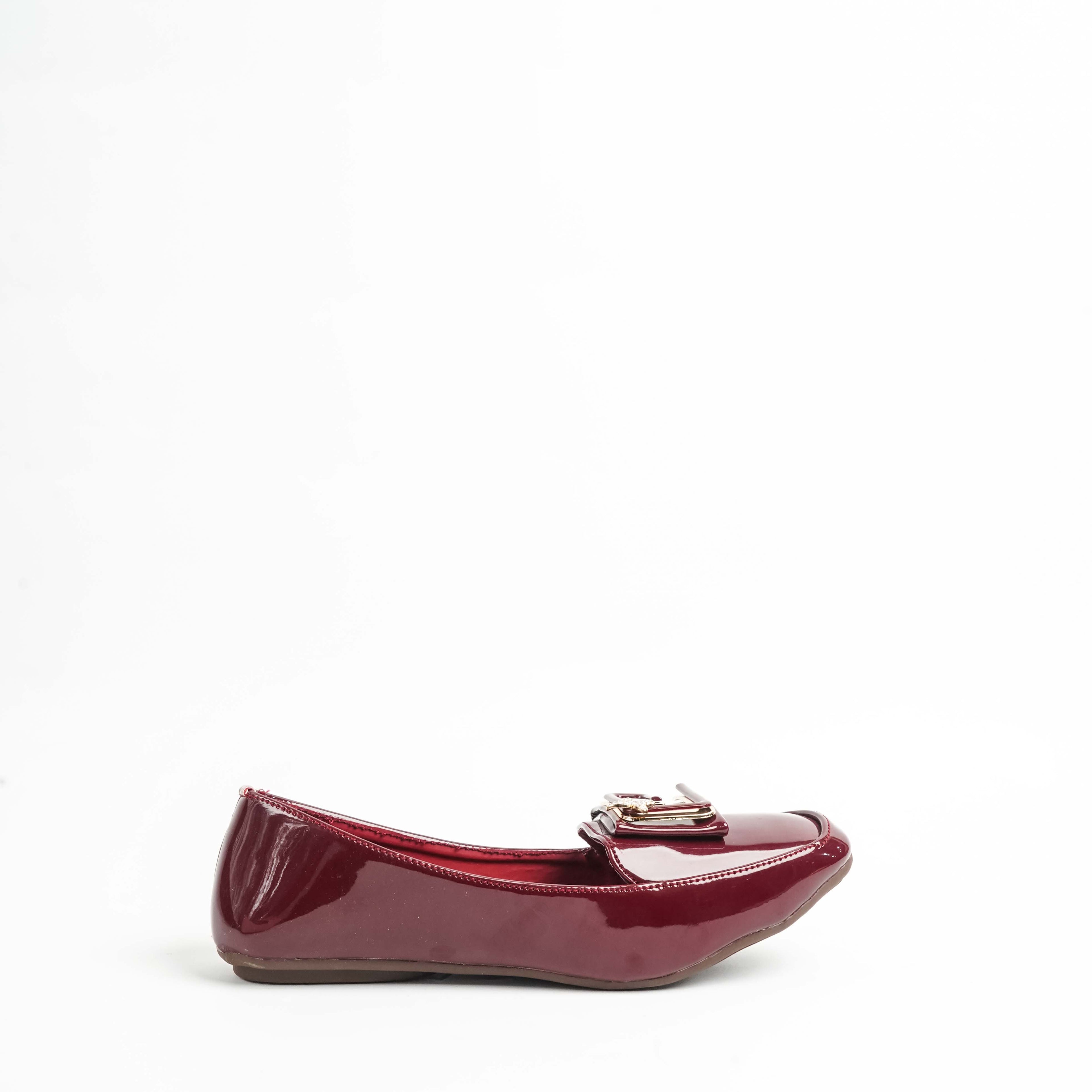 Twila Maroon