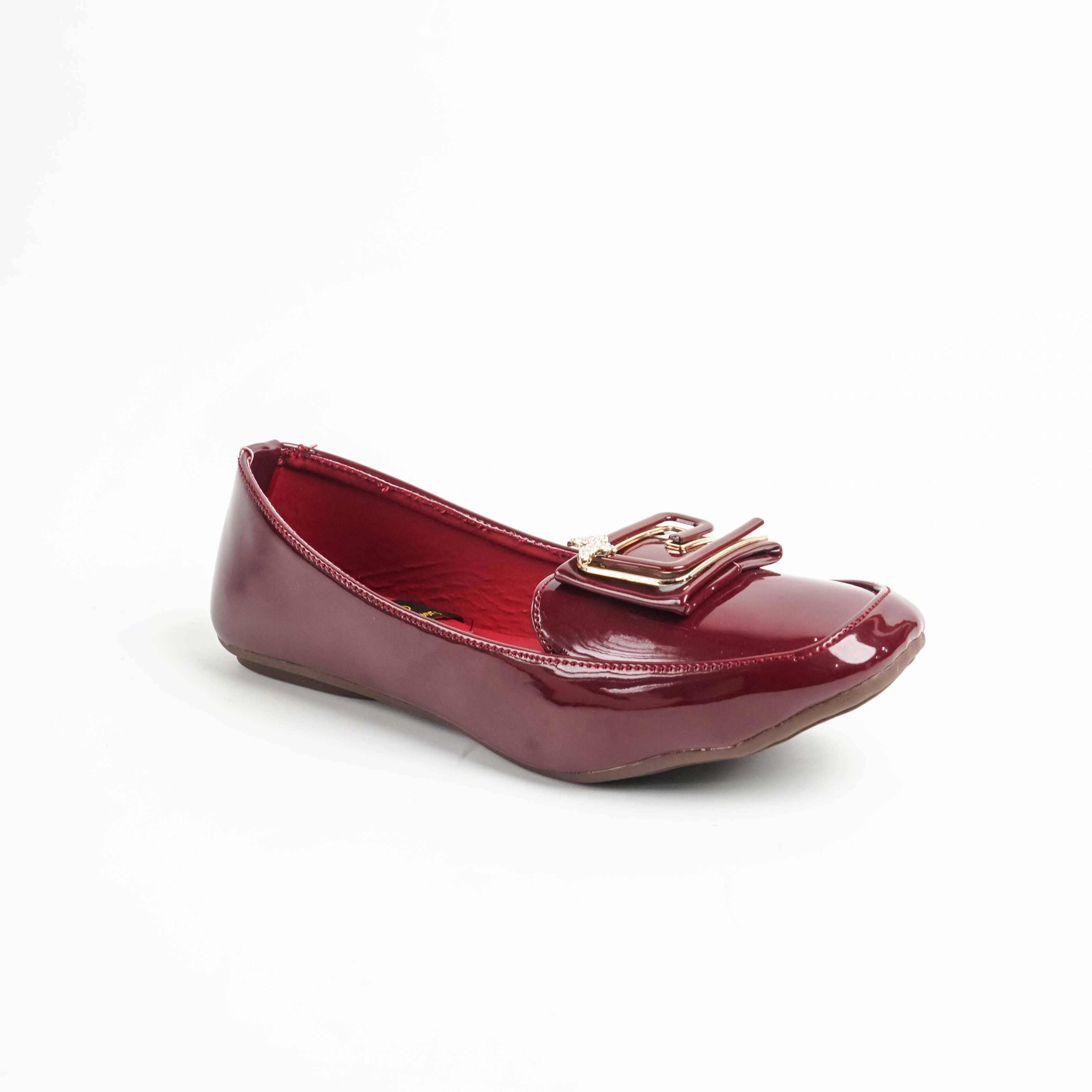 Twila Maroon