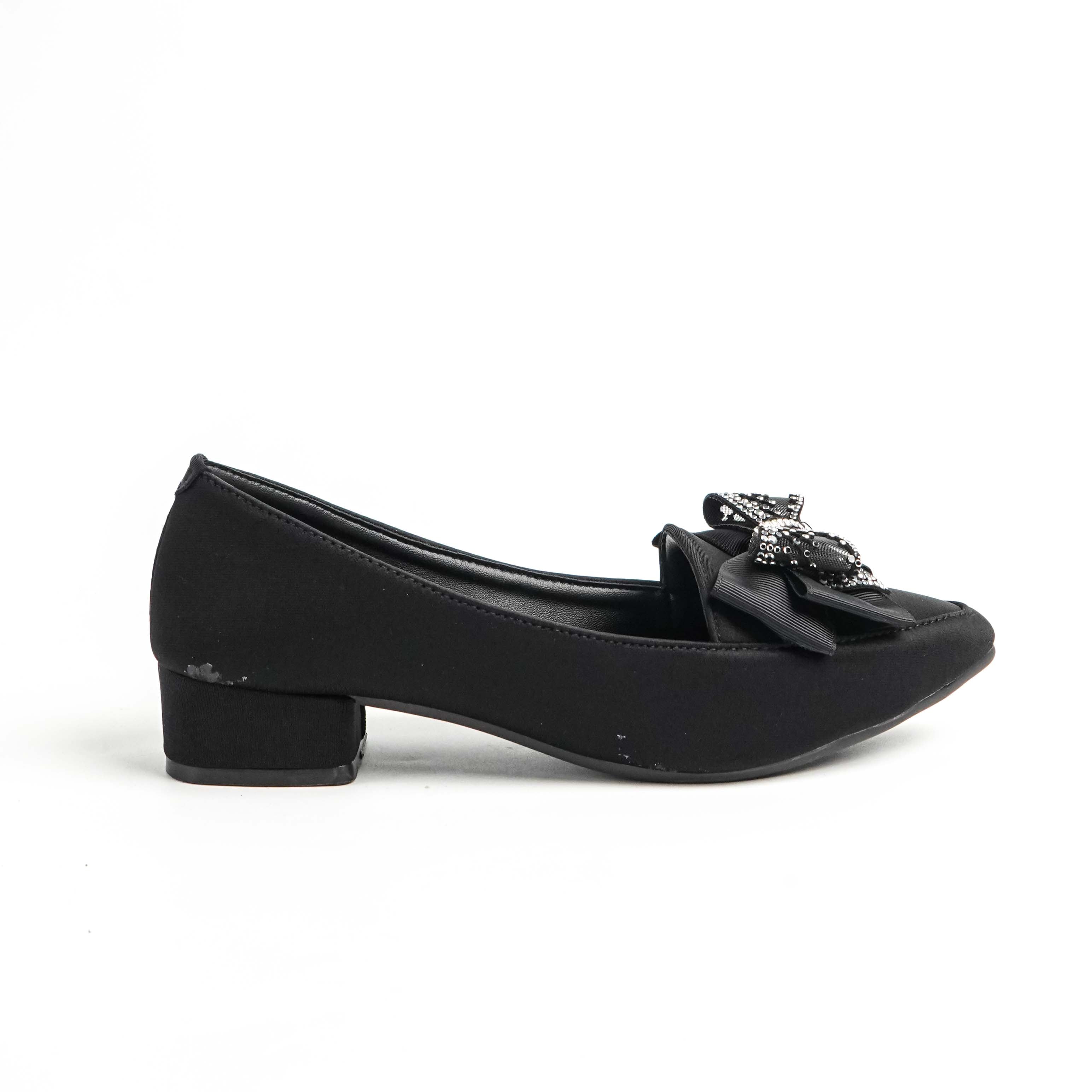 Lyra Black