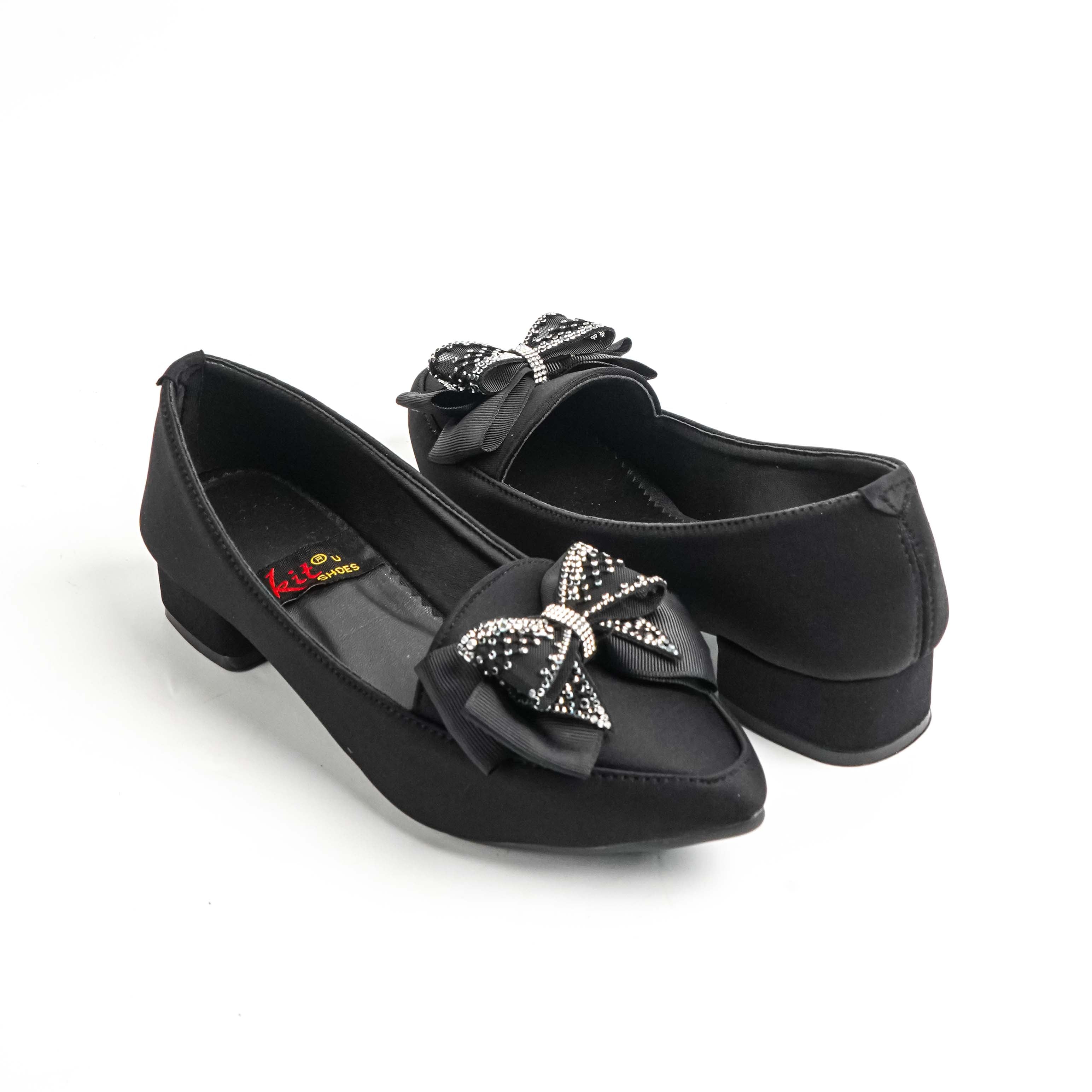 Lyra Black