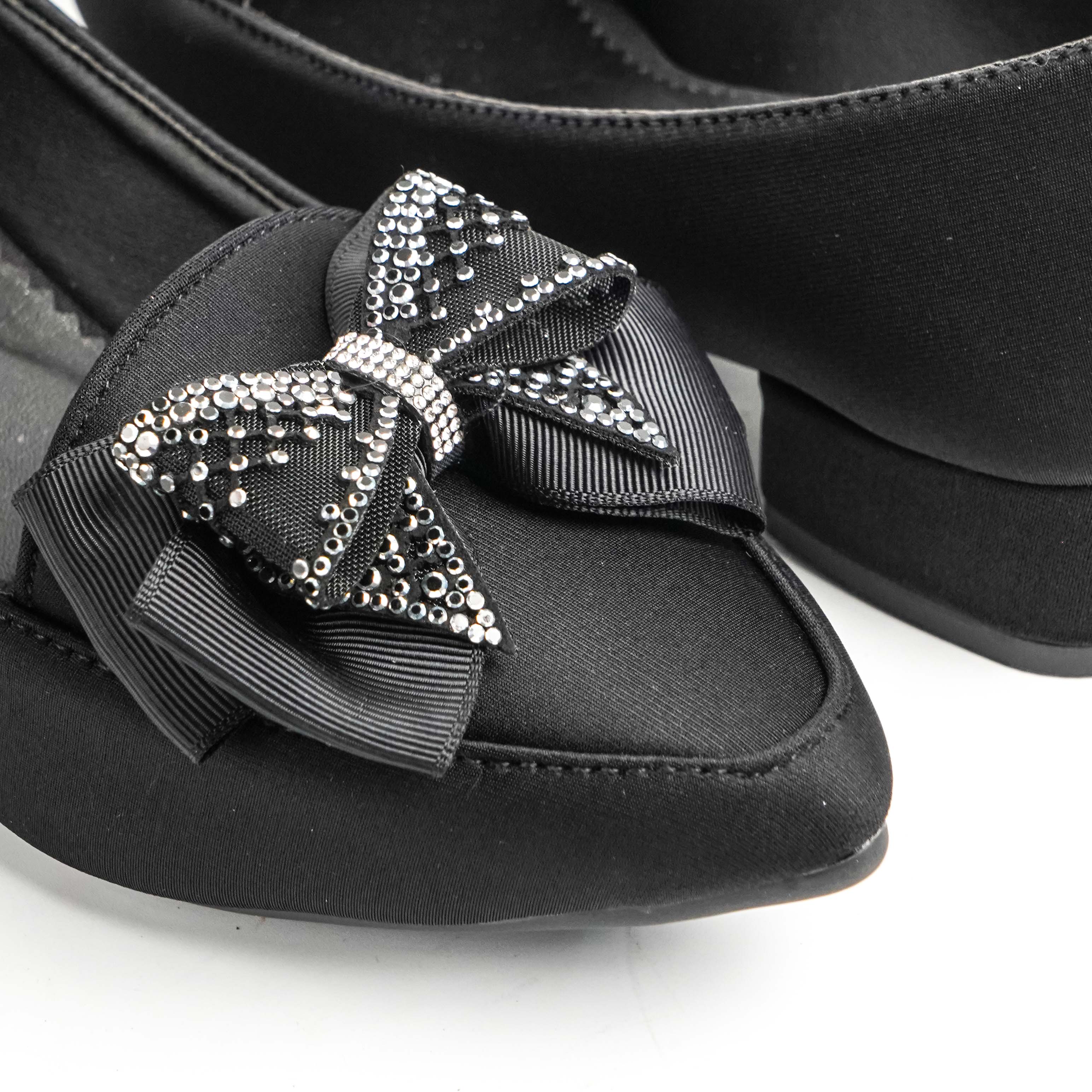 Lyra Black