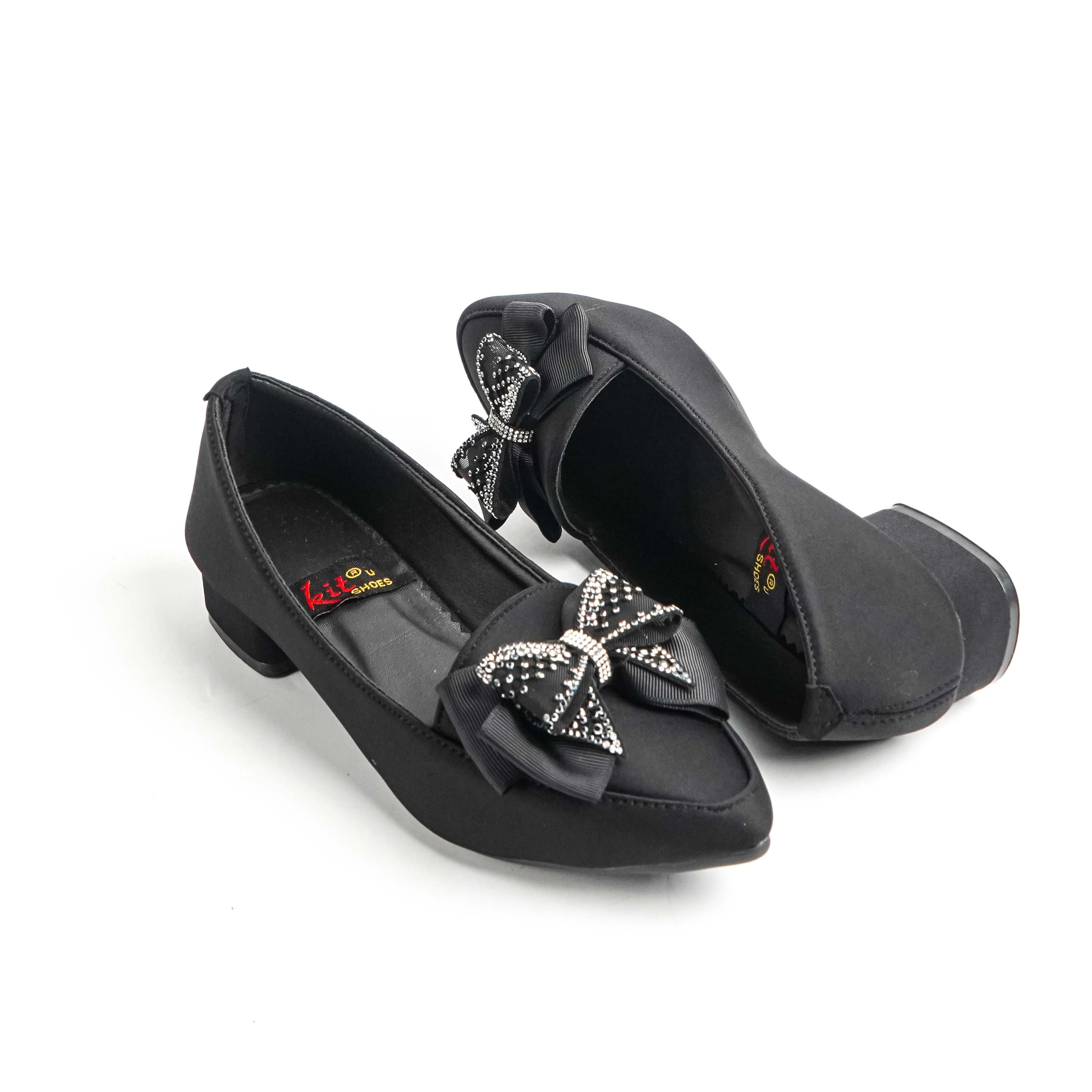 Lyra Black