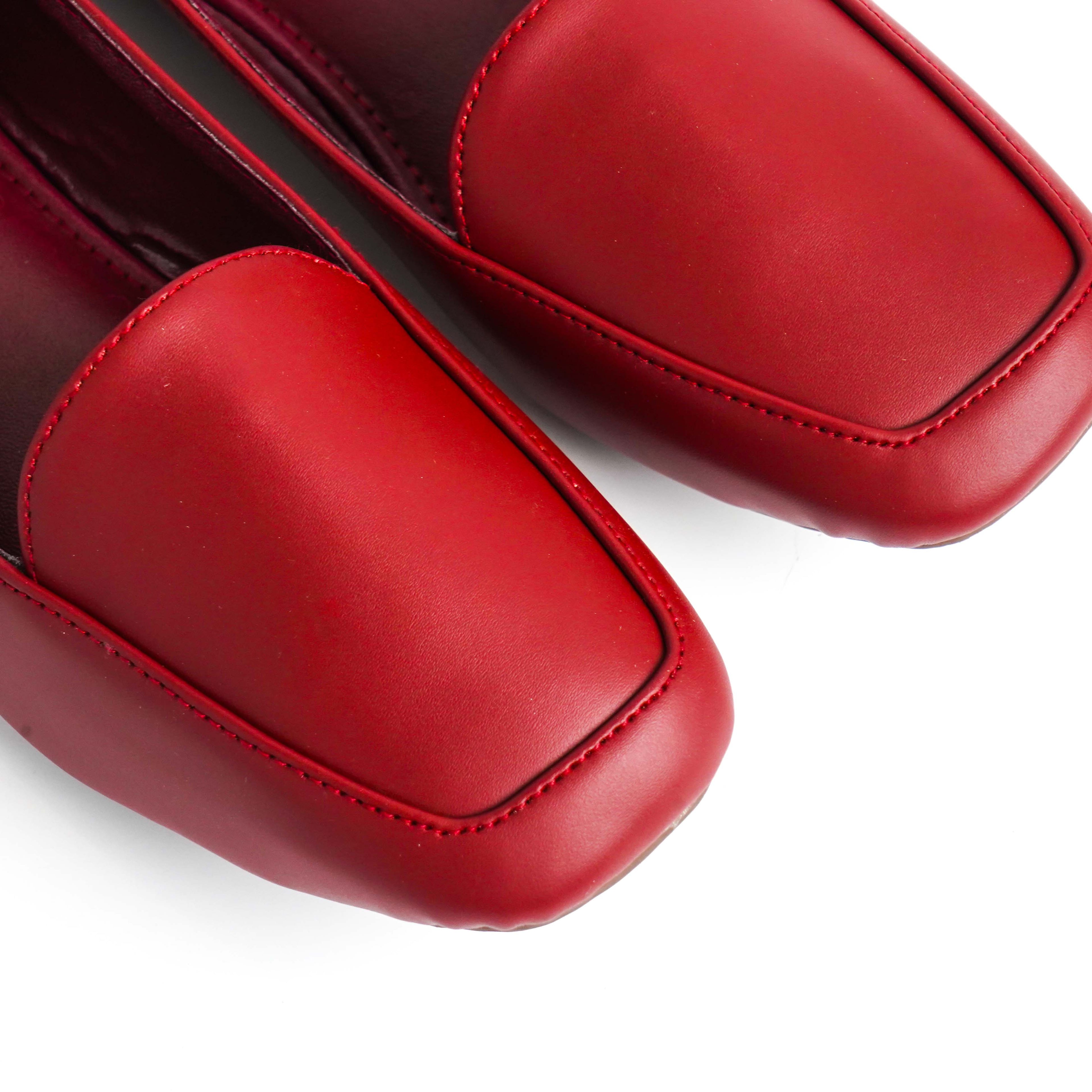 Tovia Maroon