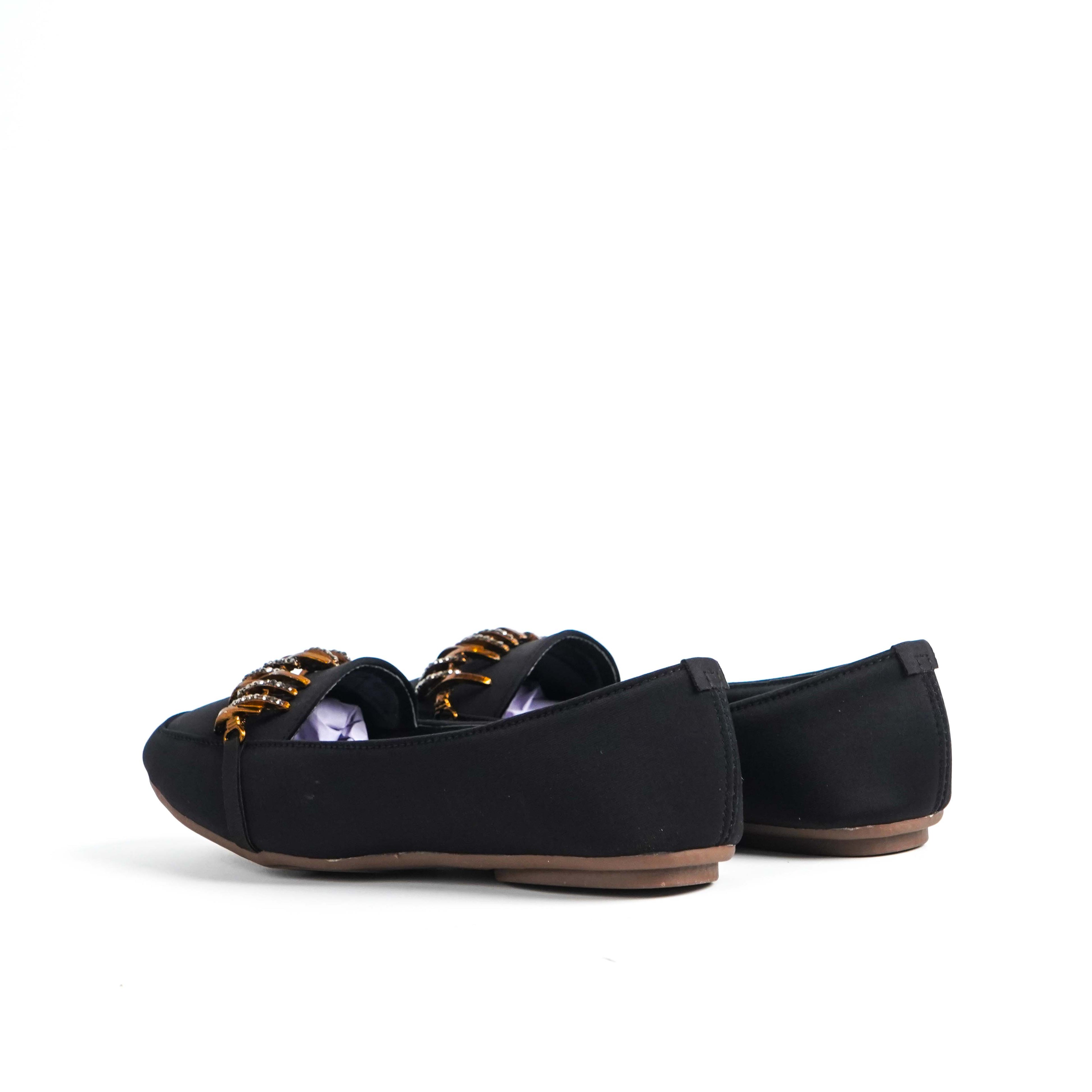 Voya Black