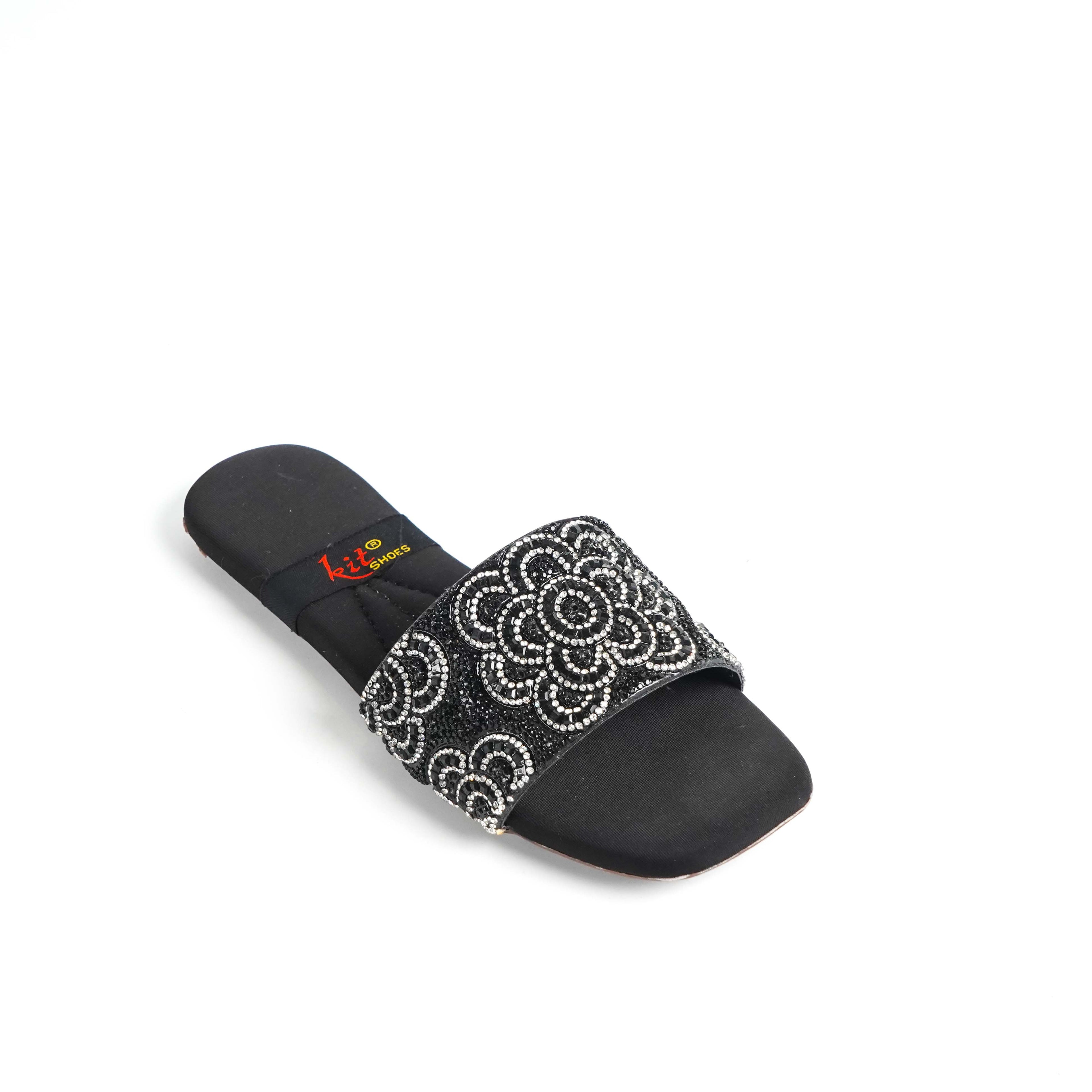 Shinora Black