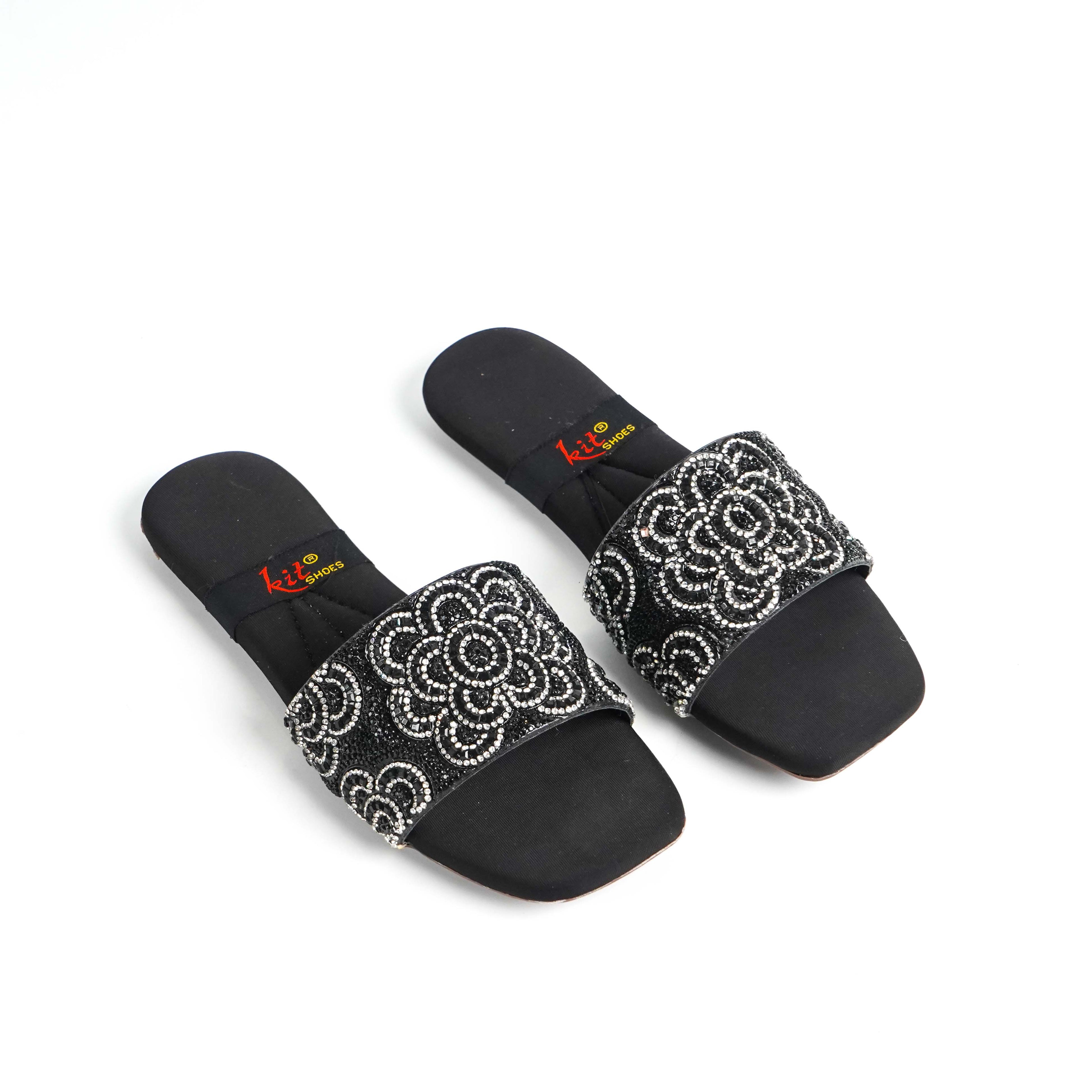 Shinora Black