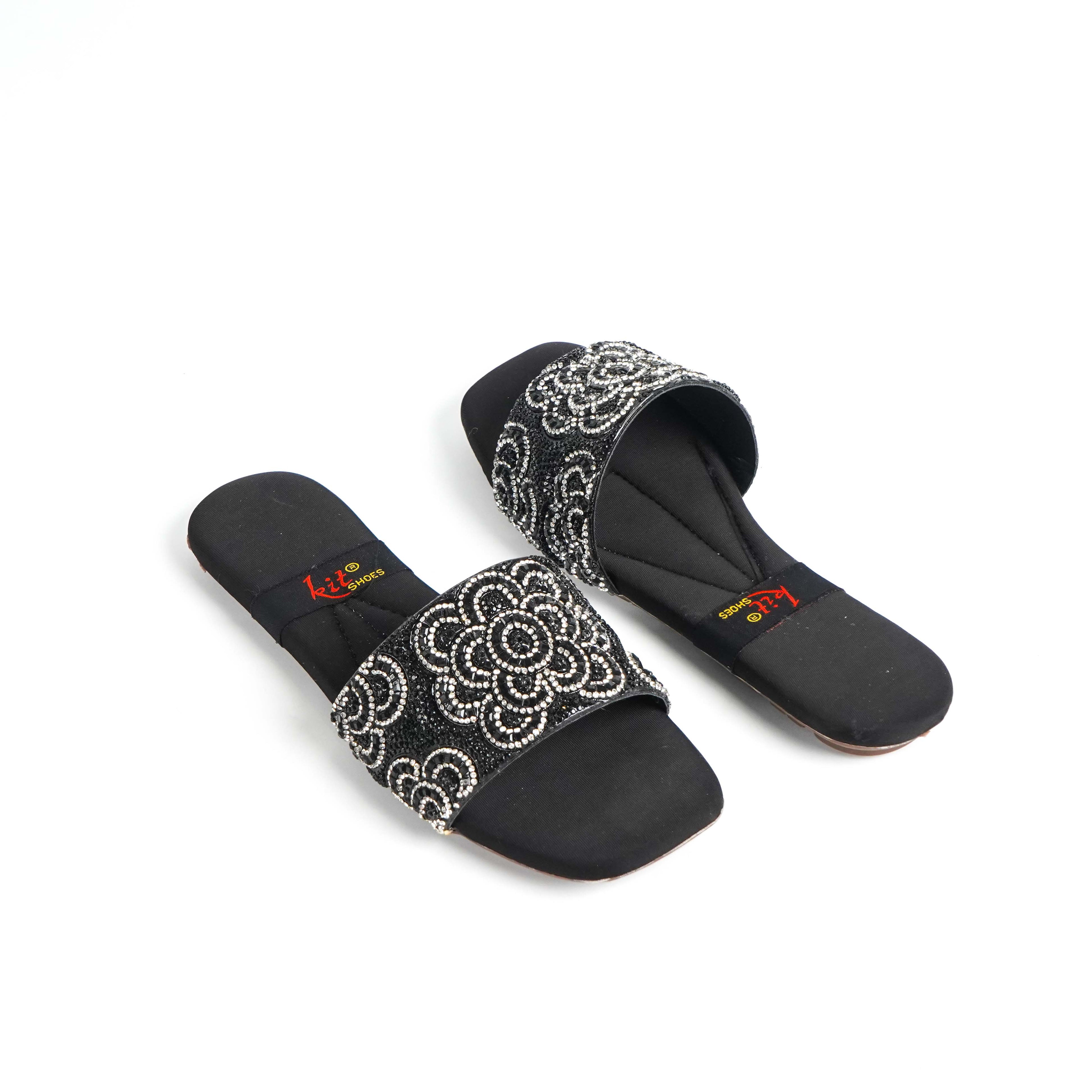 Shinora Black