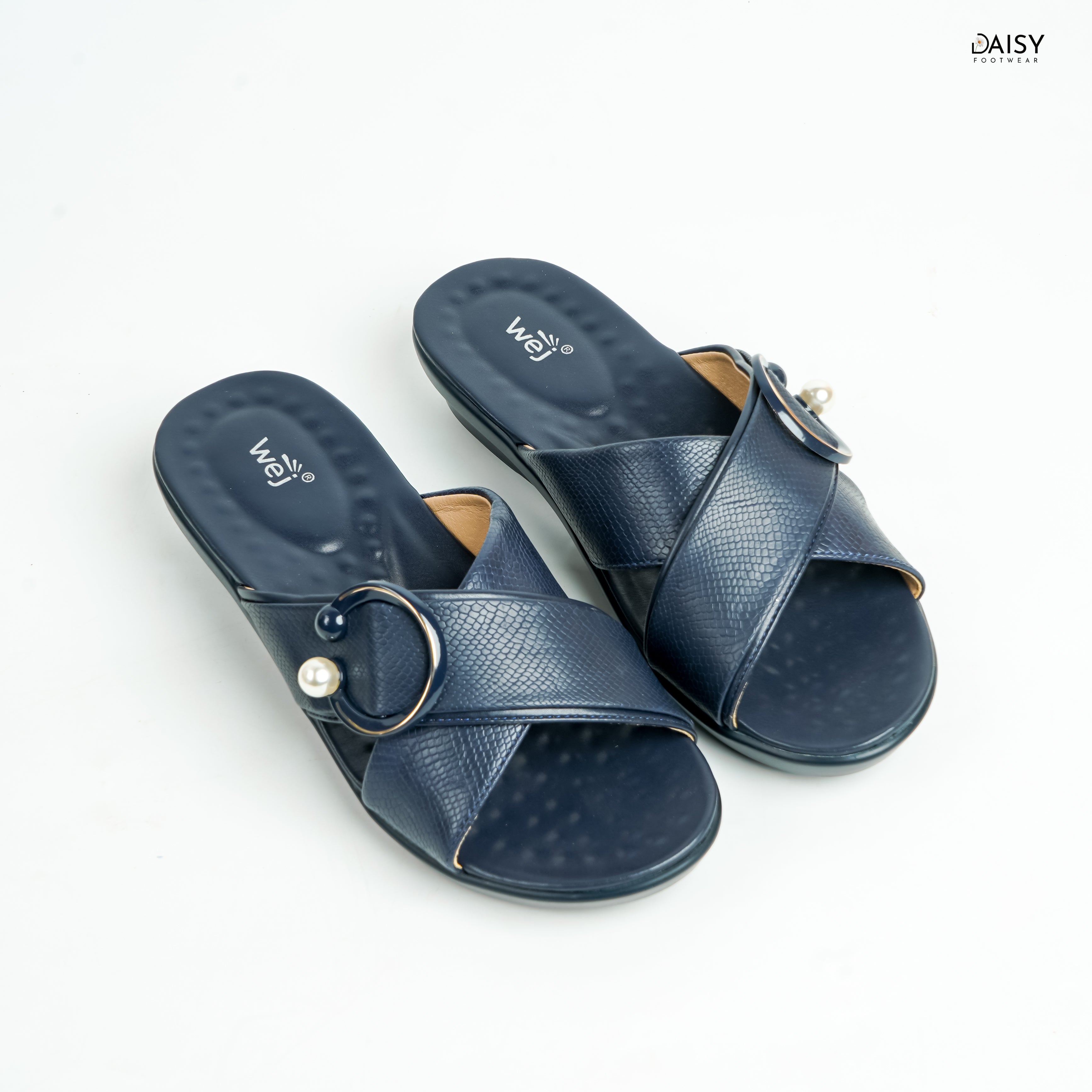 Pearla Navy