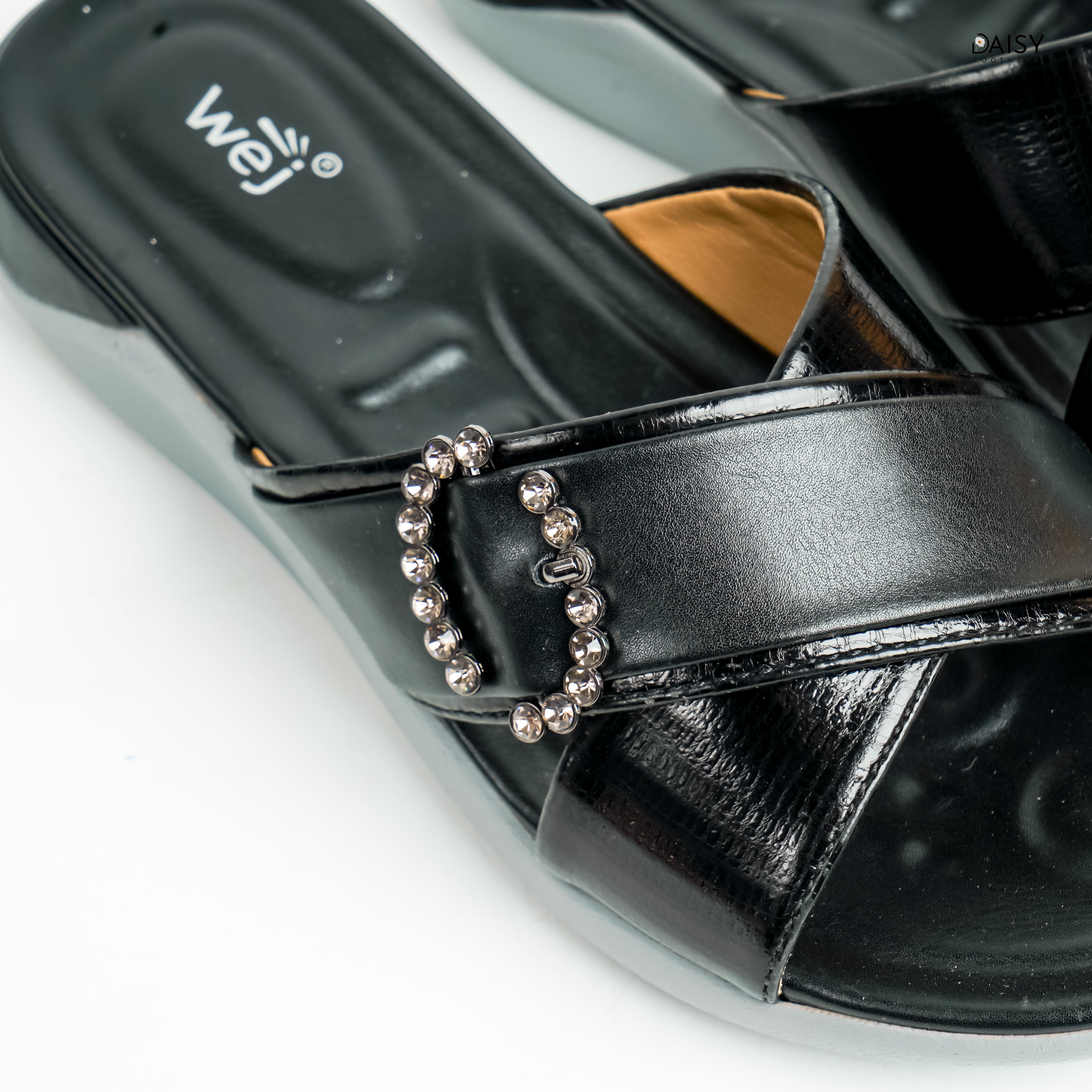 Noirella Black