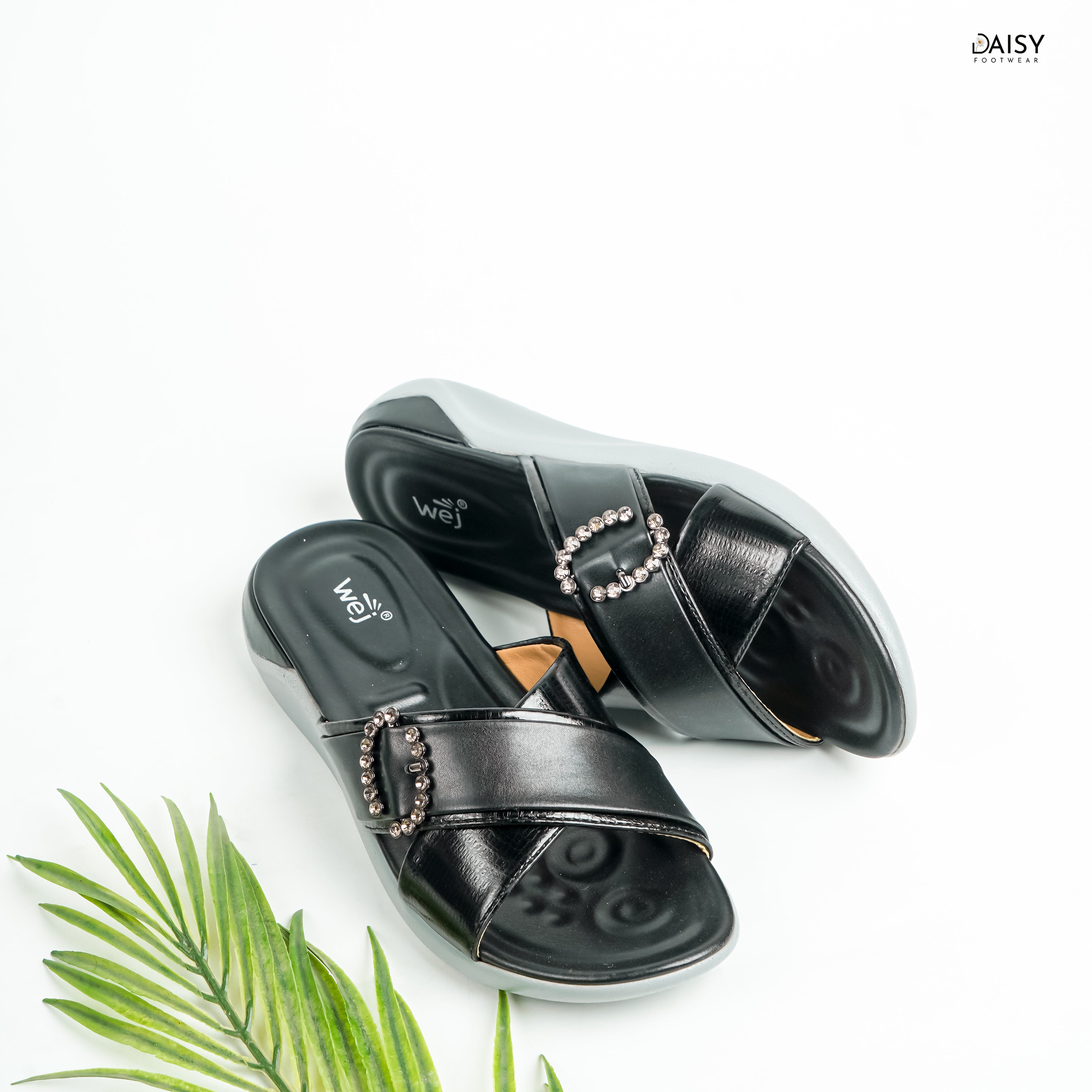 Noirella Black