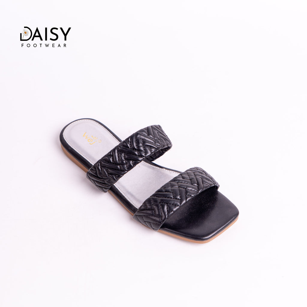 Raya Black