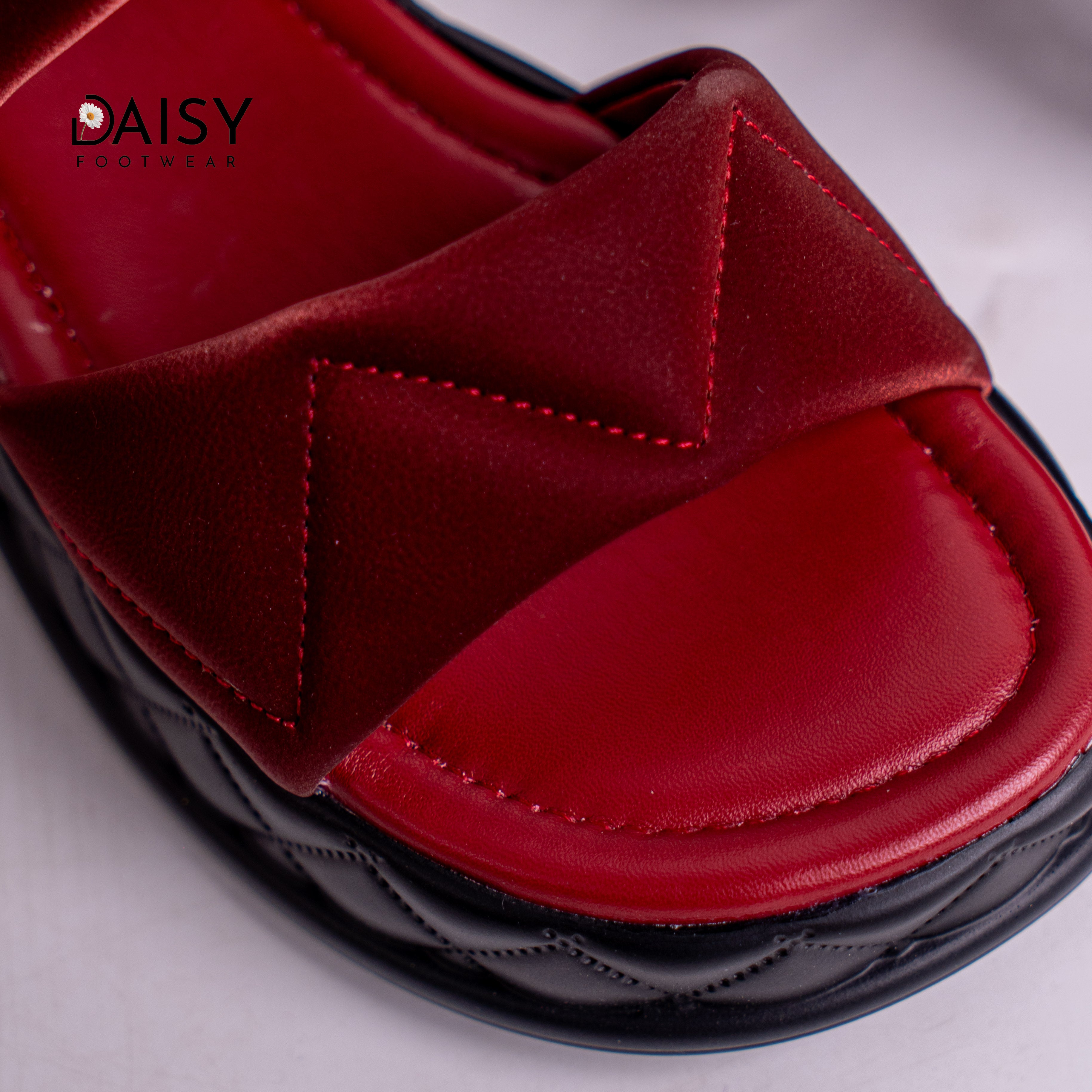 Solea Maroon
