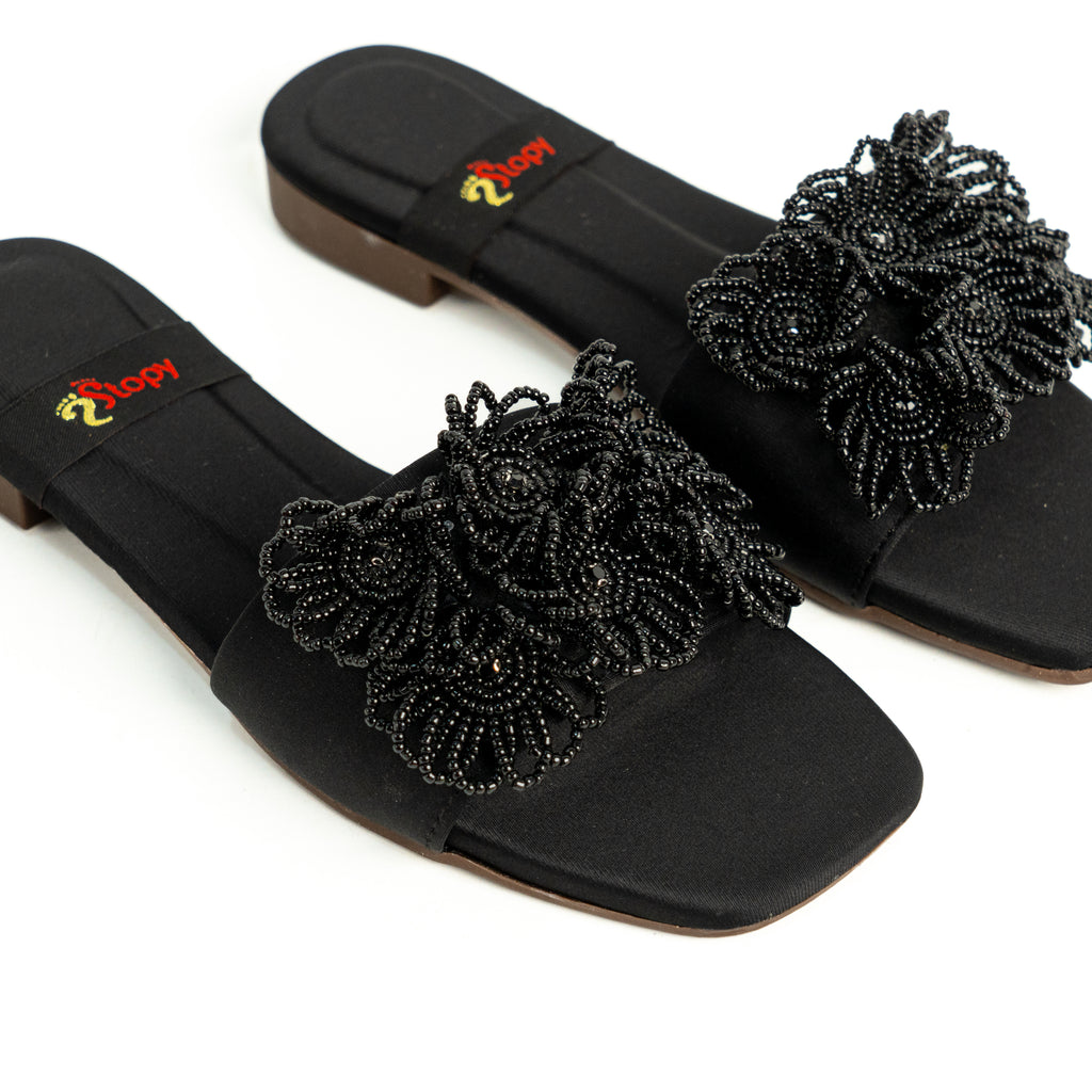 Zahara Black
