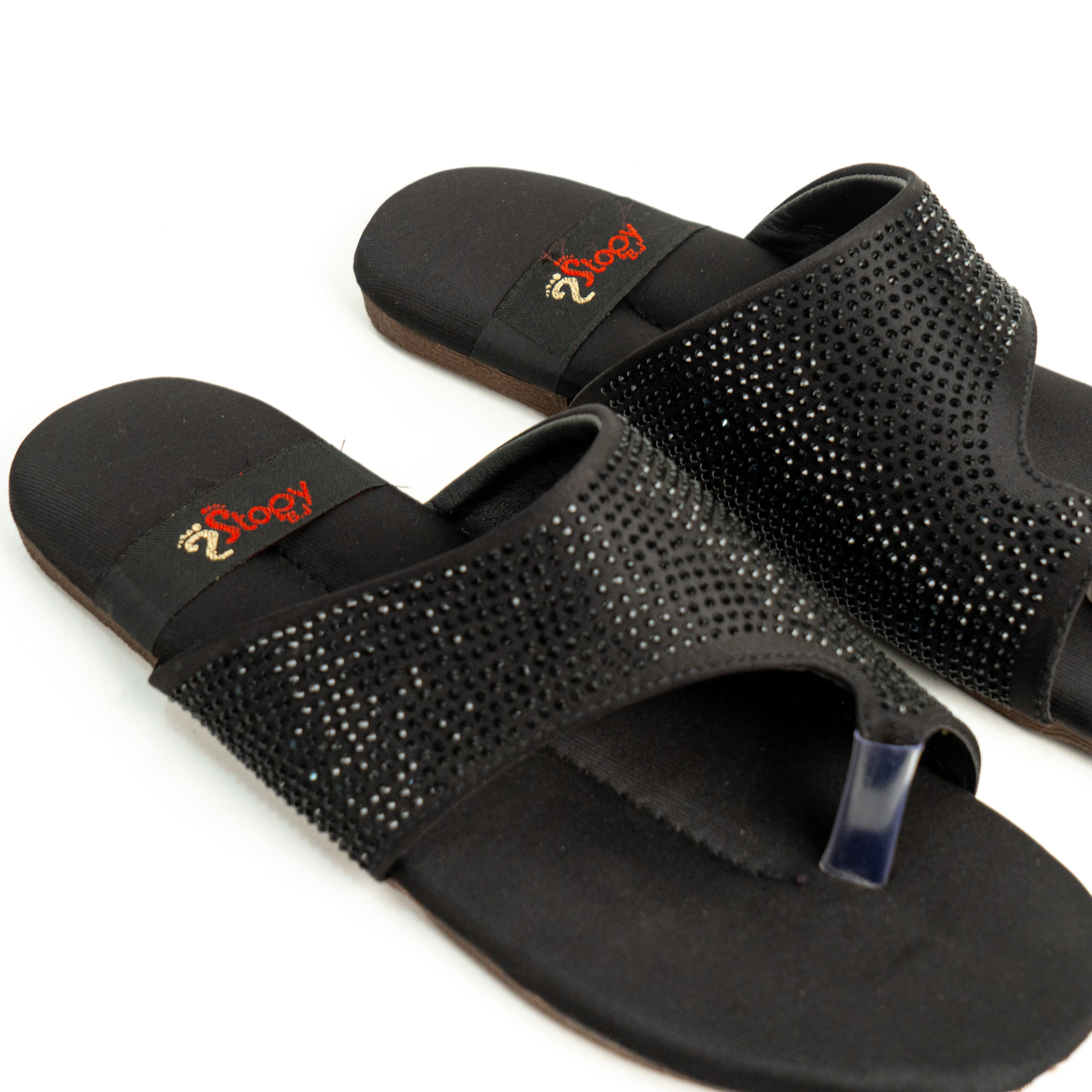 Nyxara Black