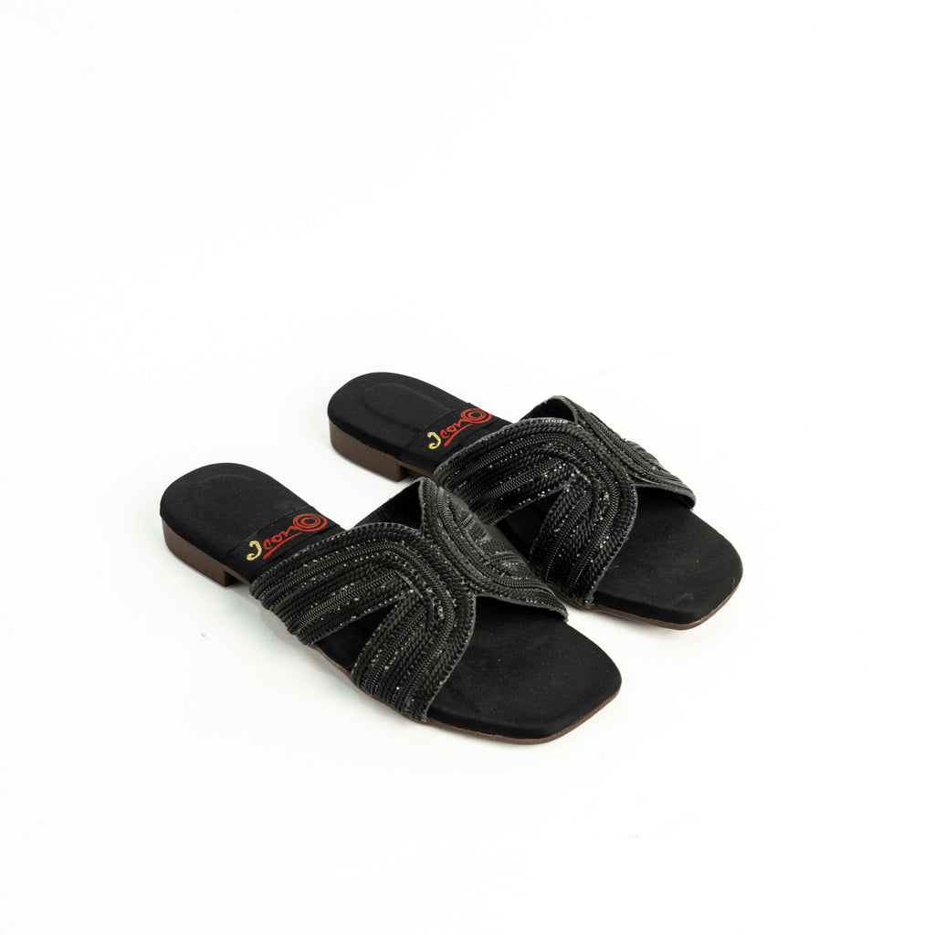 Noirava Black