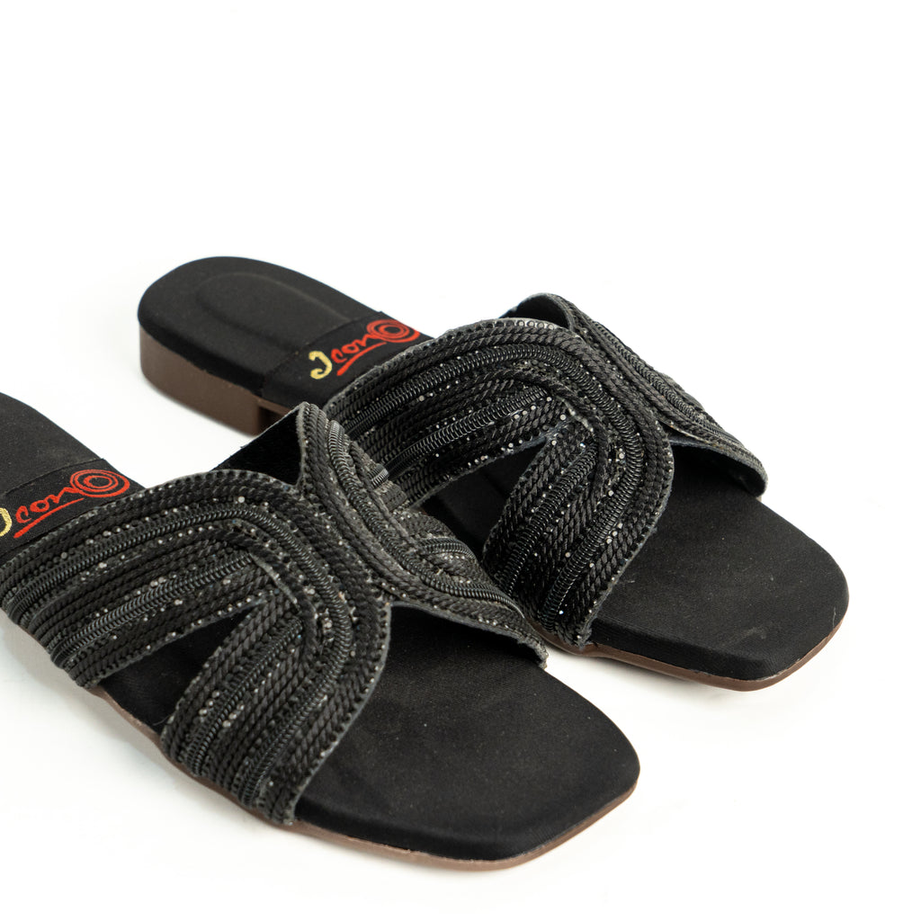 Noirava Black