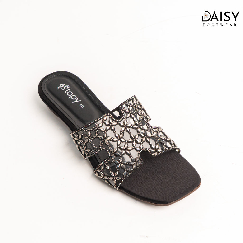 Lattice Black