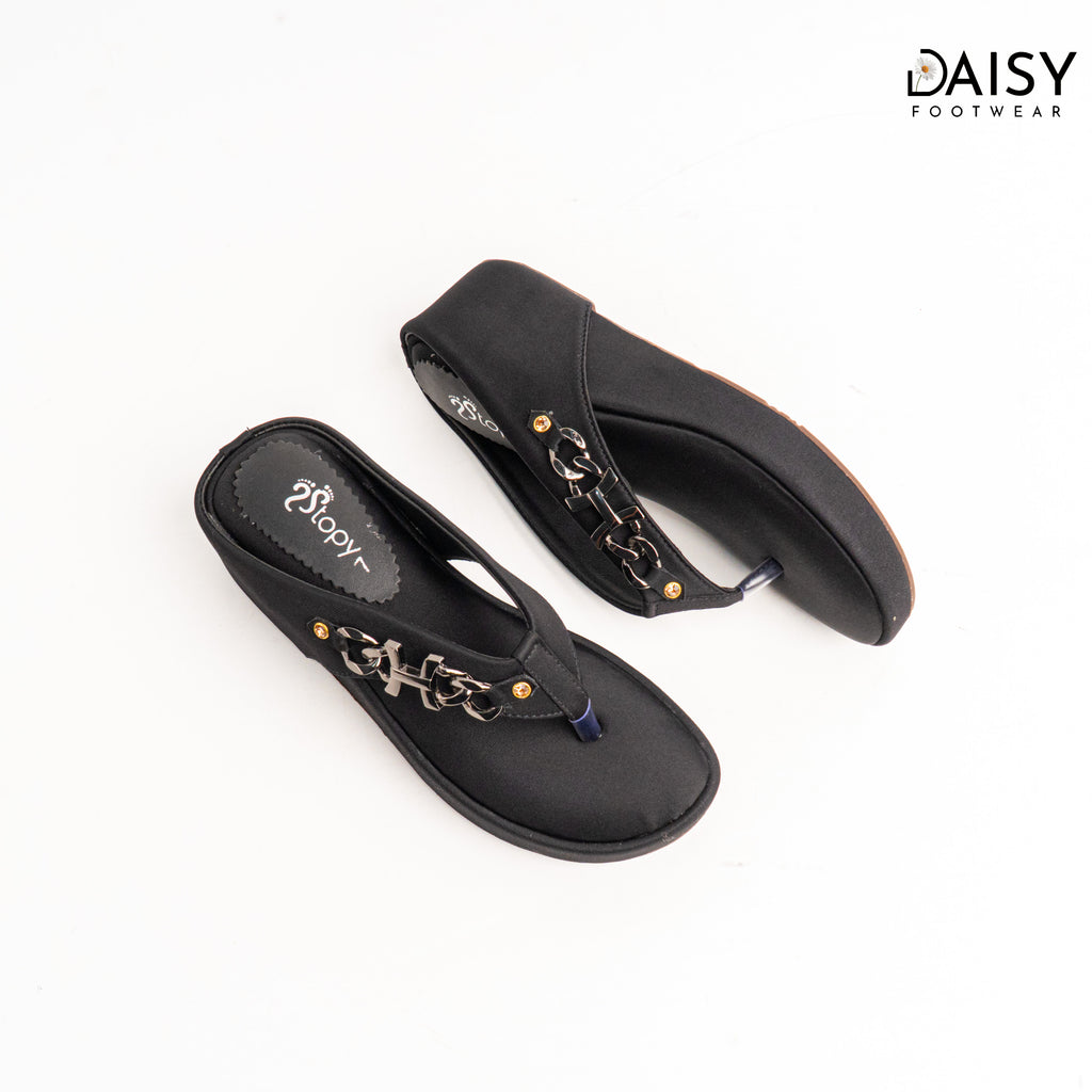 Clasp Black
