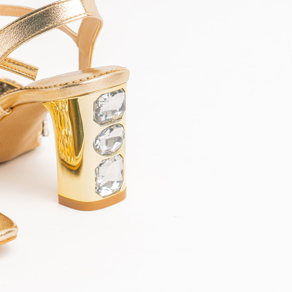 Isolde Gold