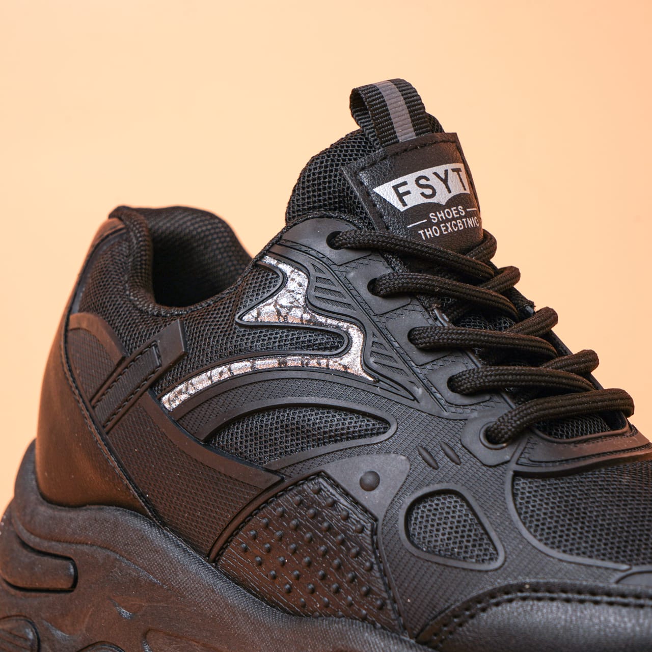 Cira Black