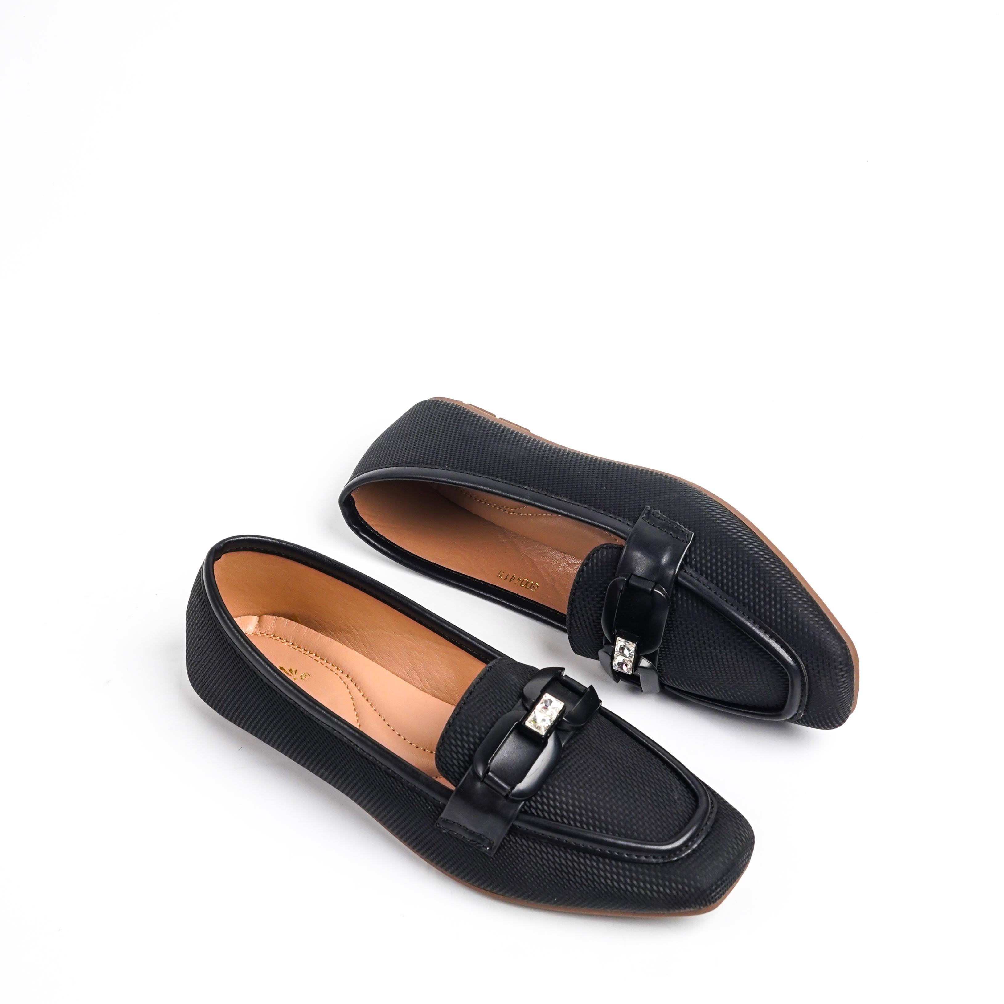 Liora Black