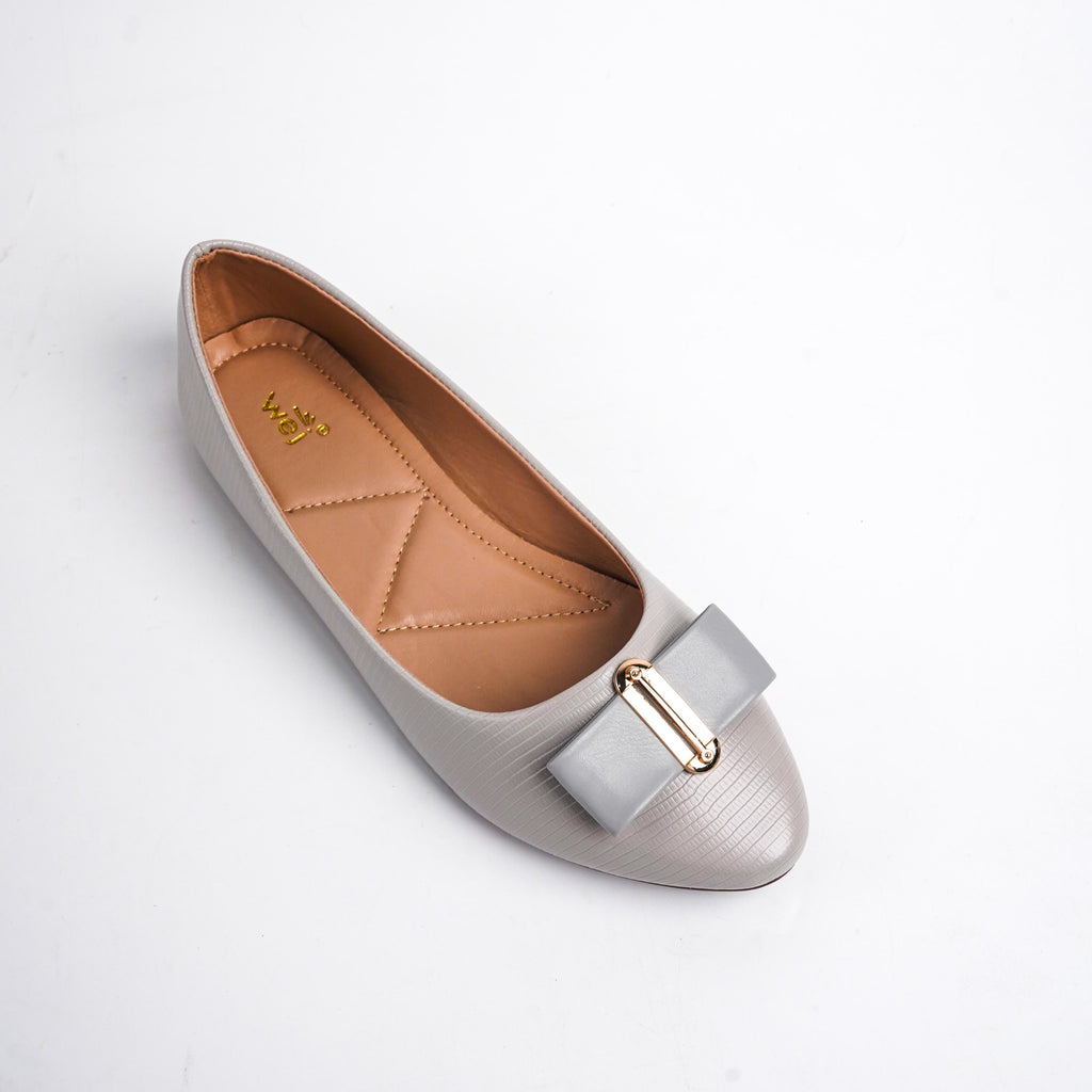 Novel Gray