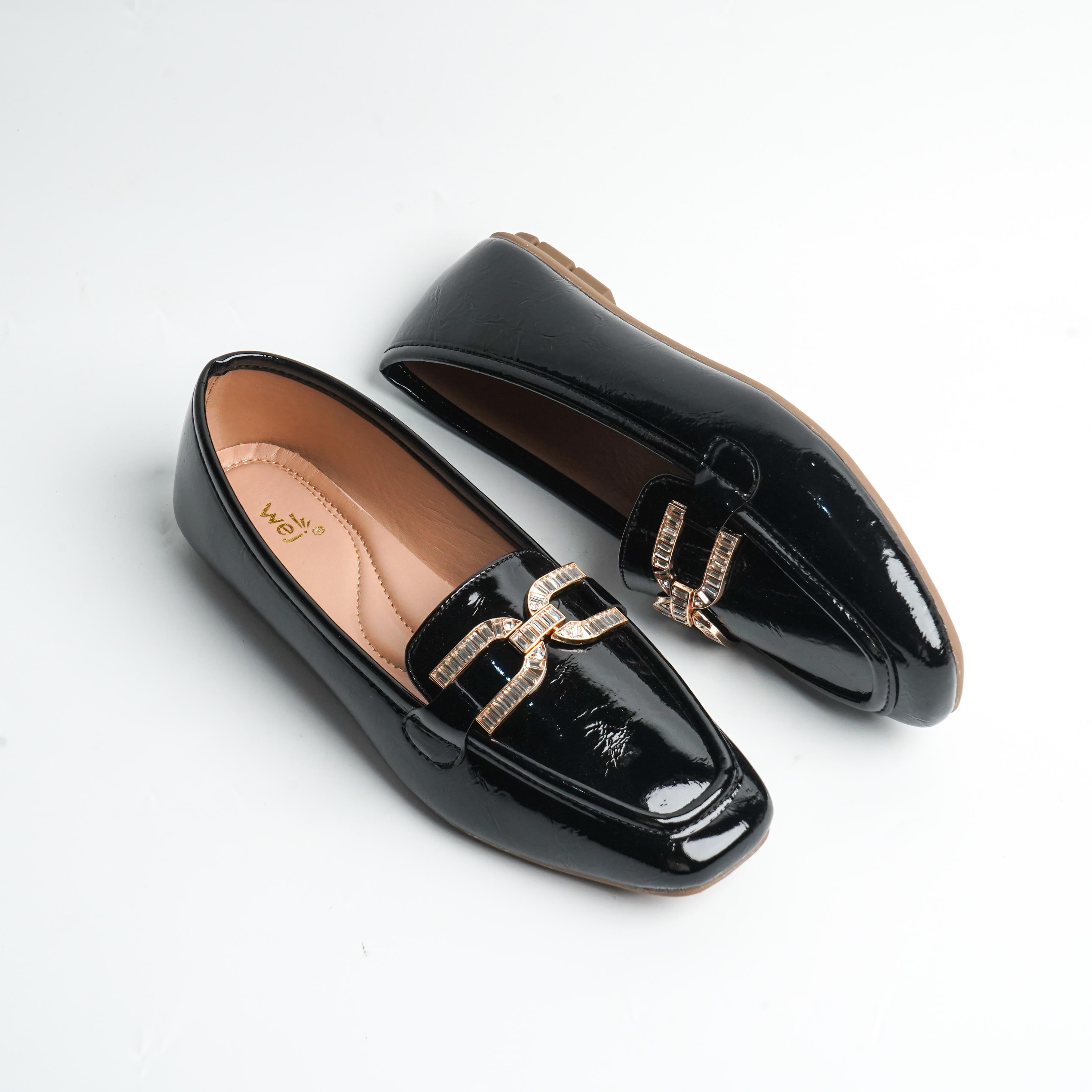 Zerina Black