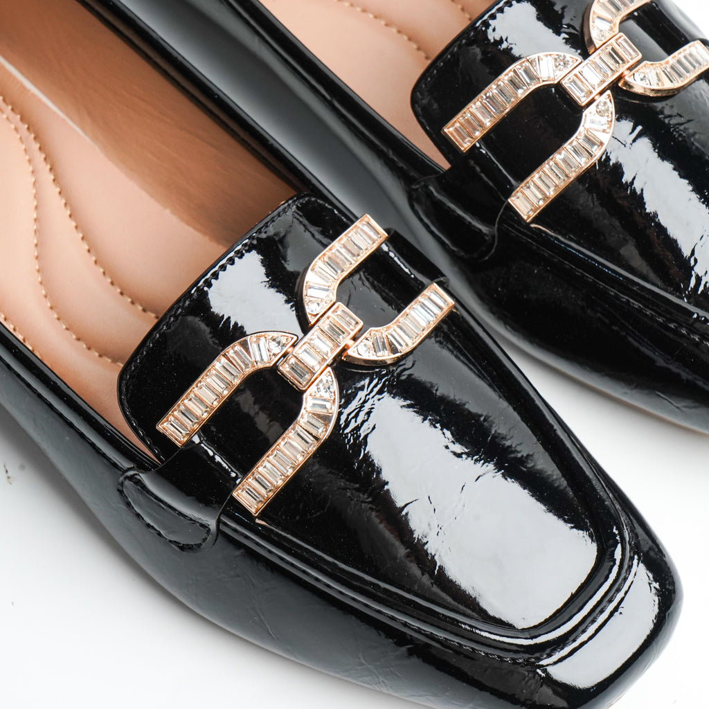 Zerina Black