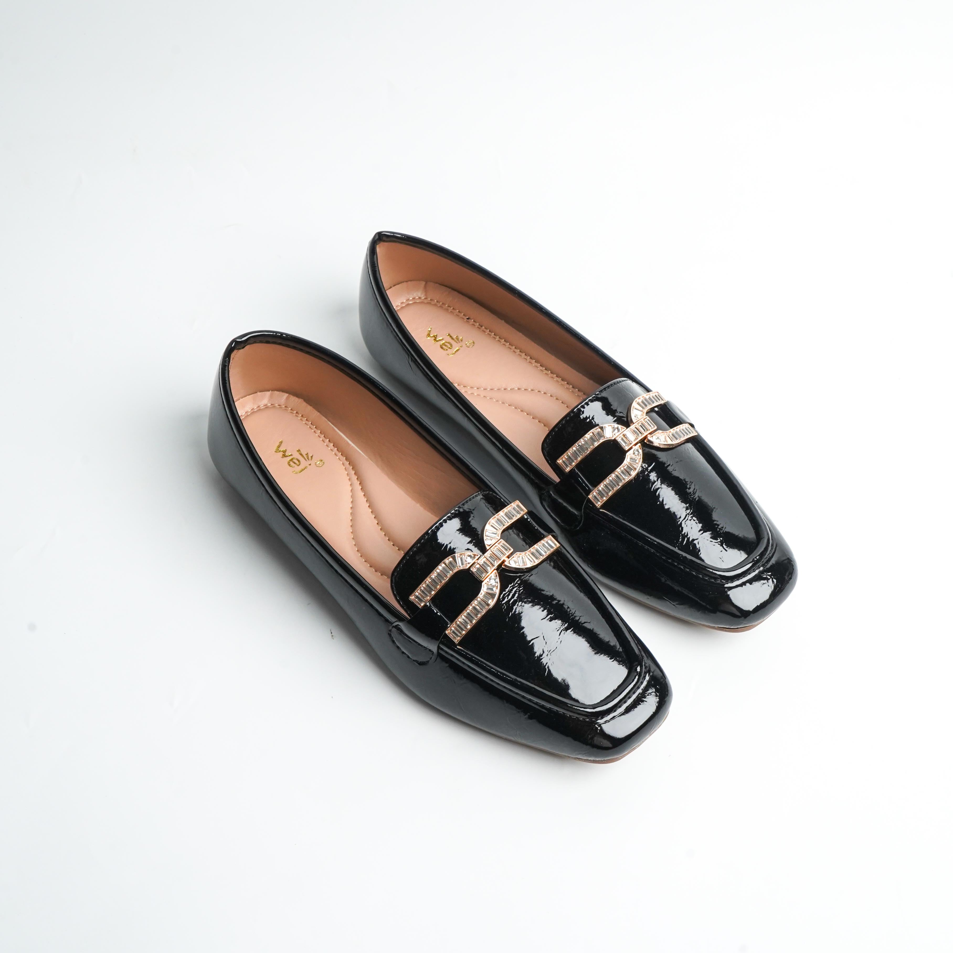 Zerina Black