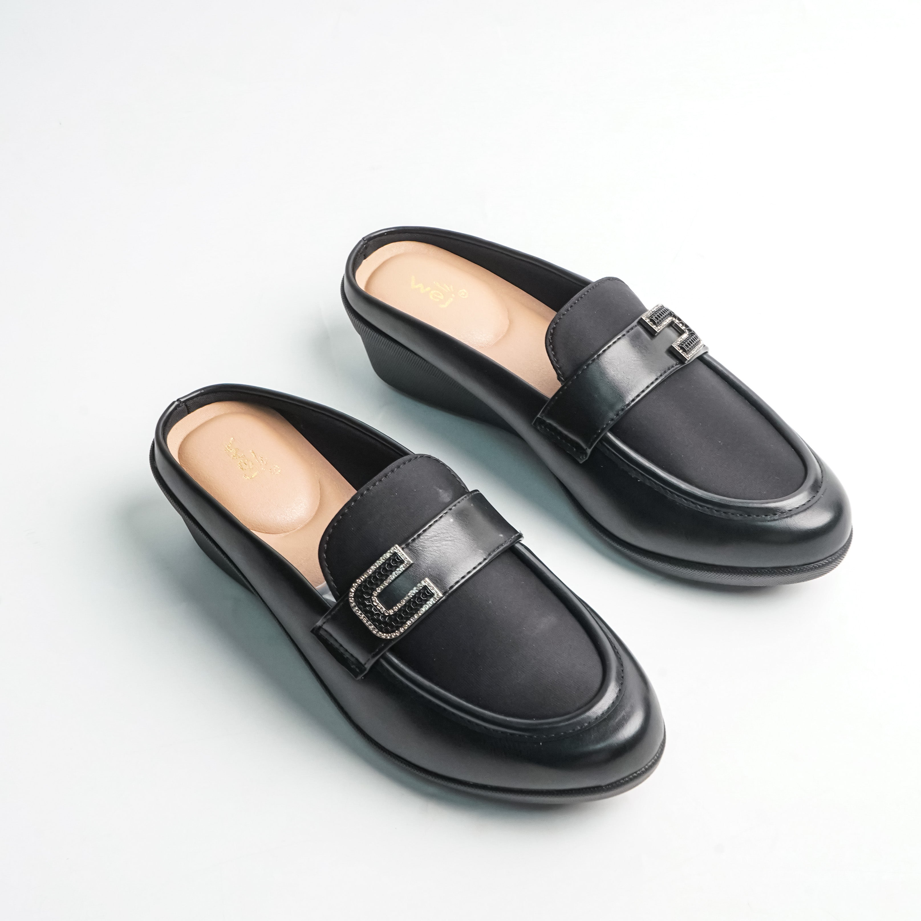Belvia Black