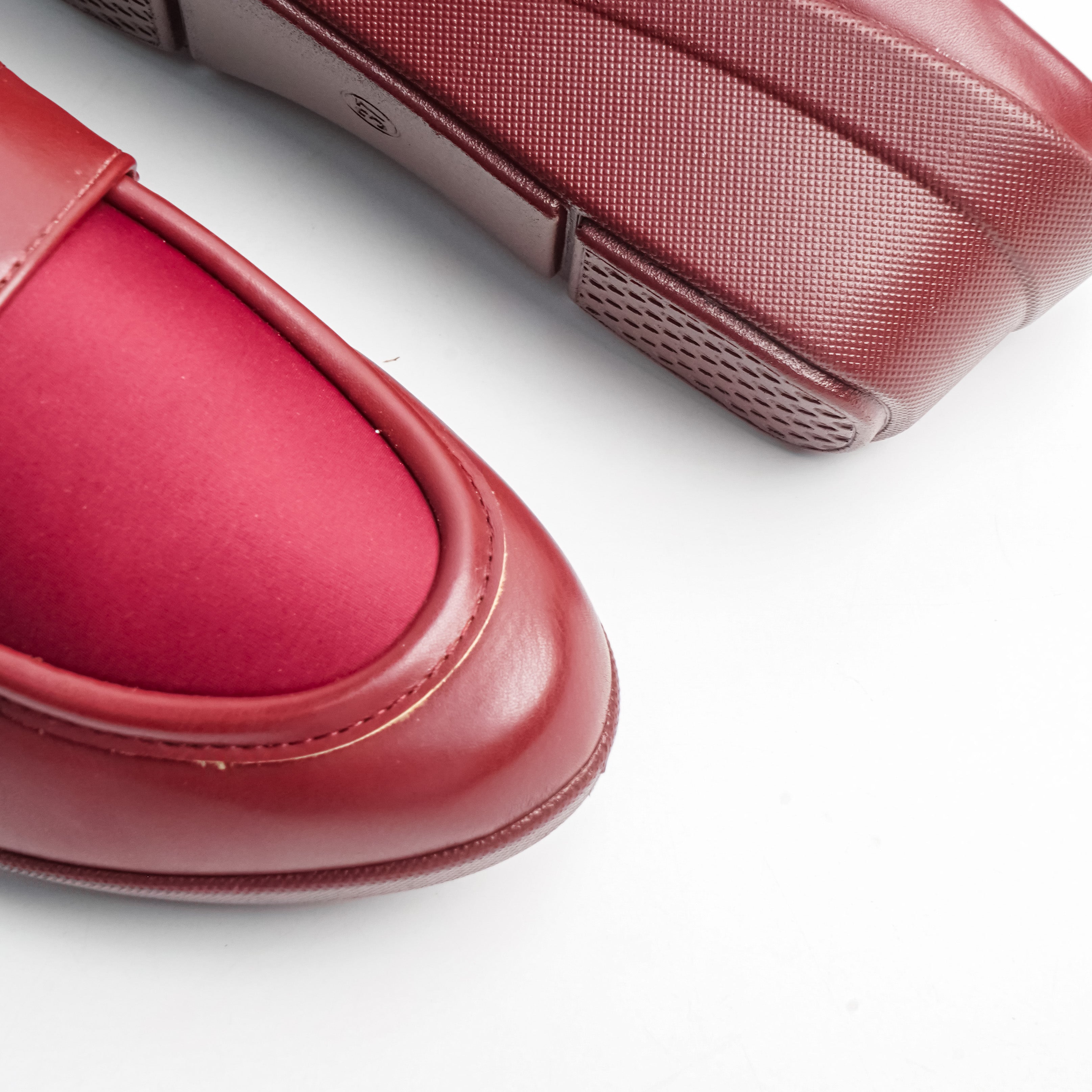 Belvia Maroon