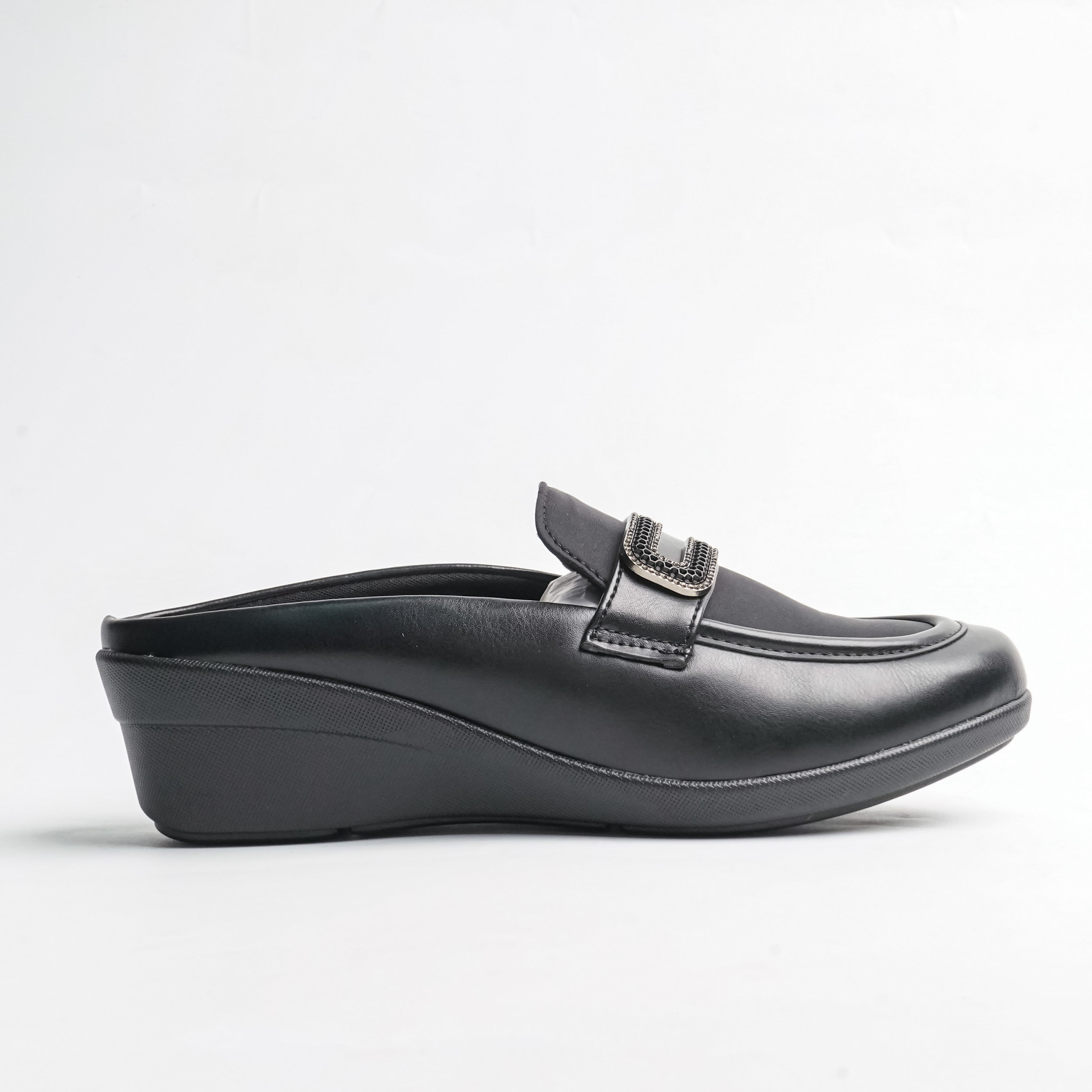 Belvia Black