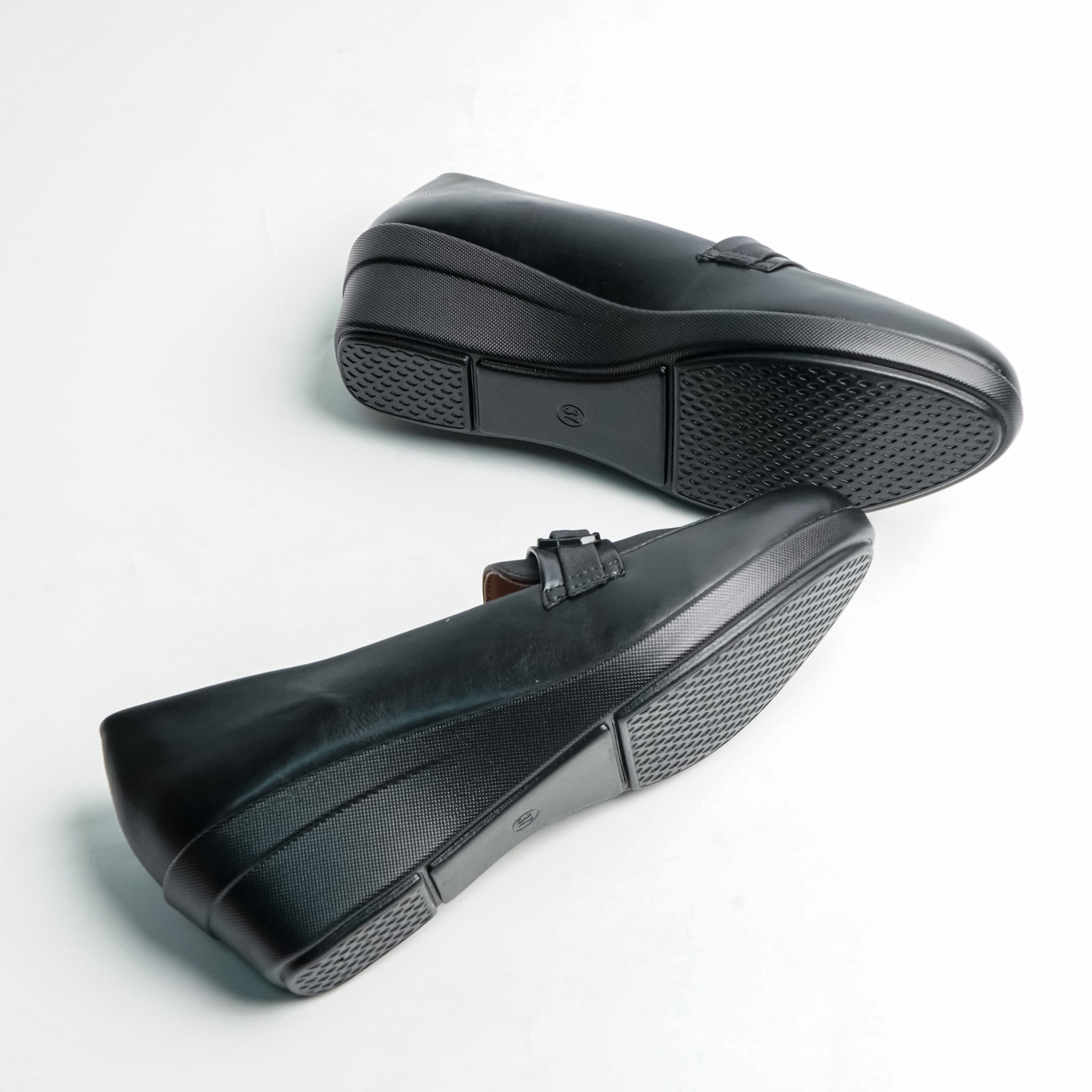 Eloria Black