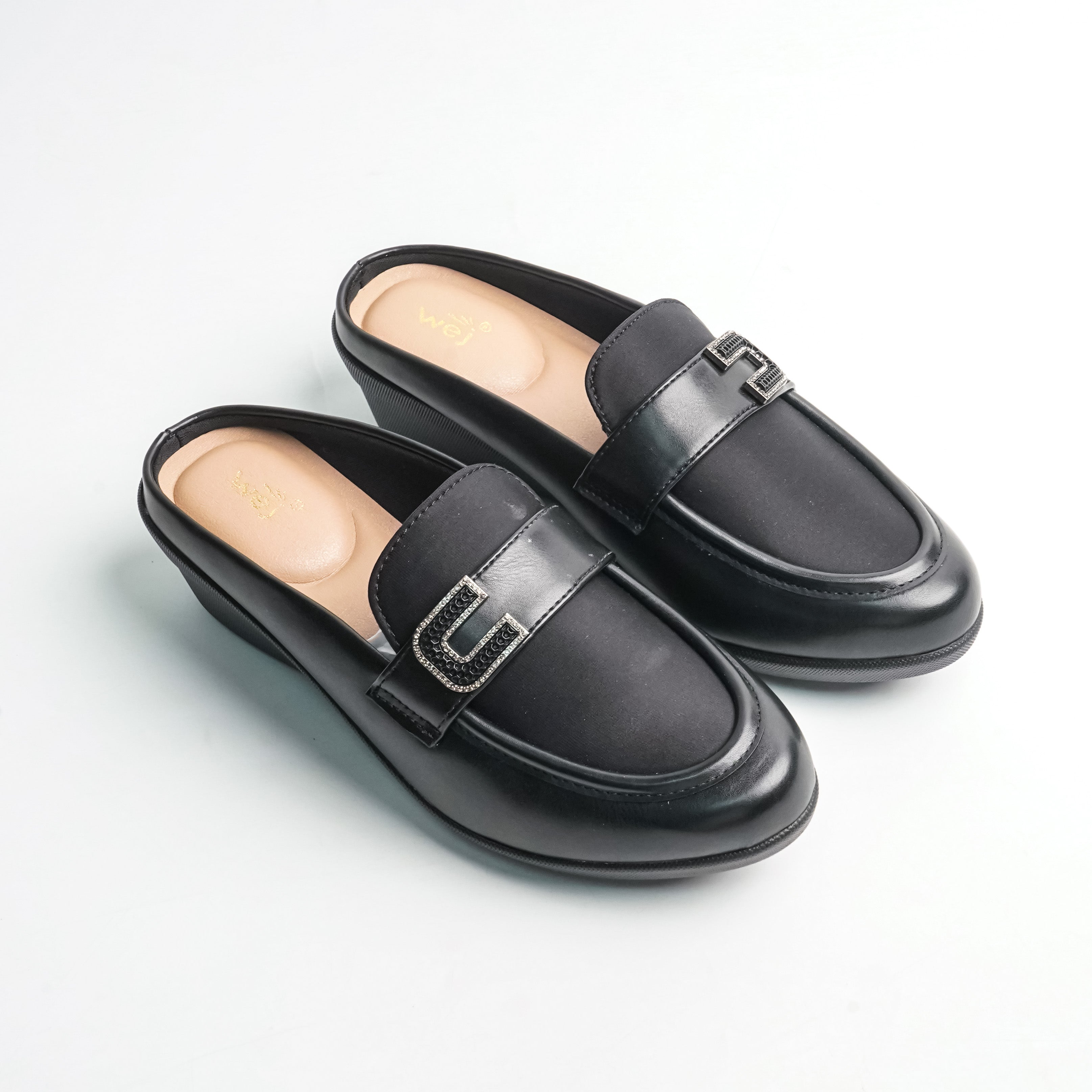 Belvia Black