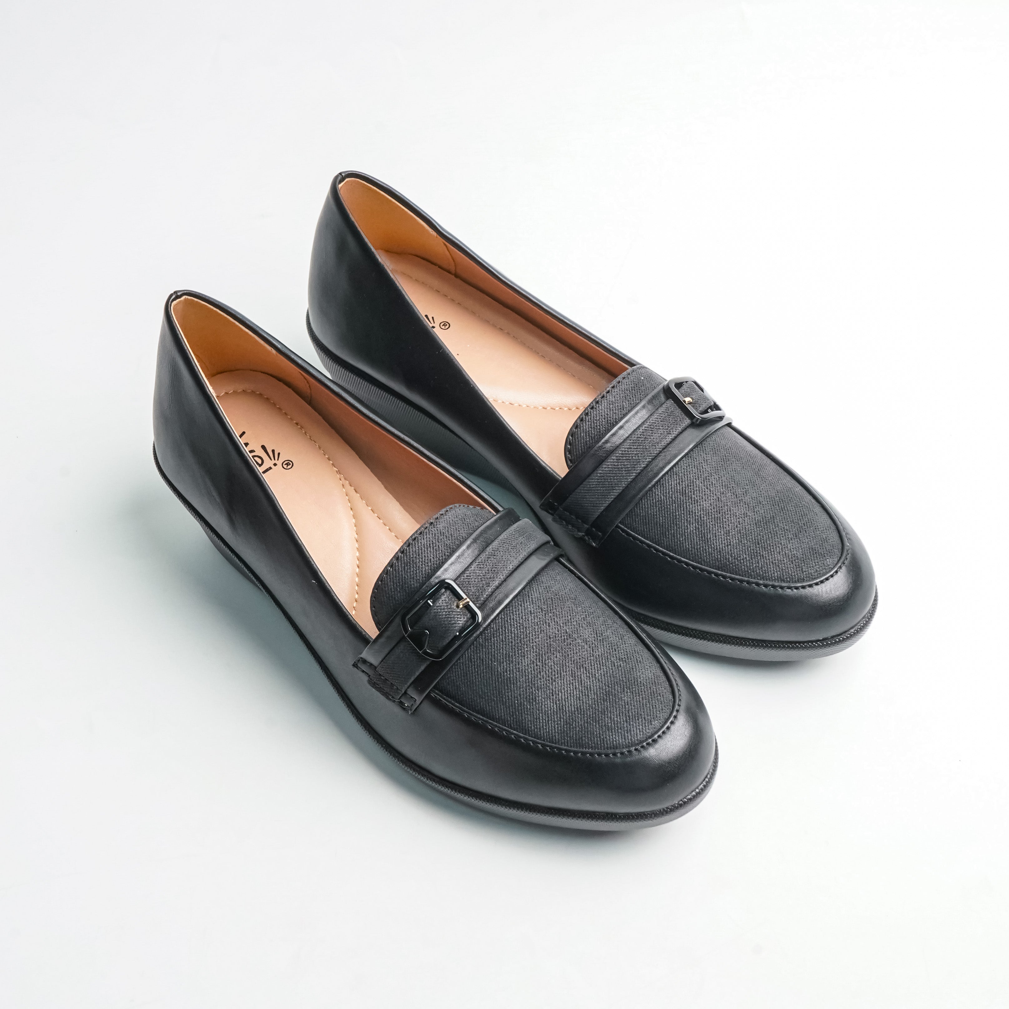 Eloria Black