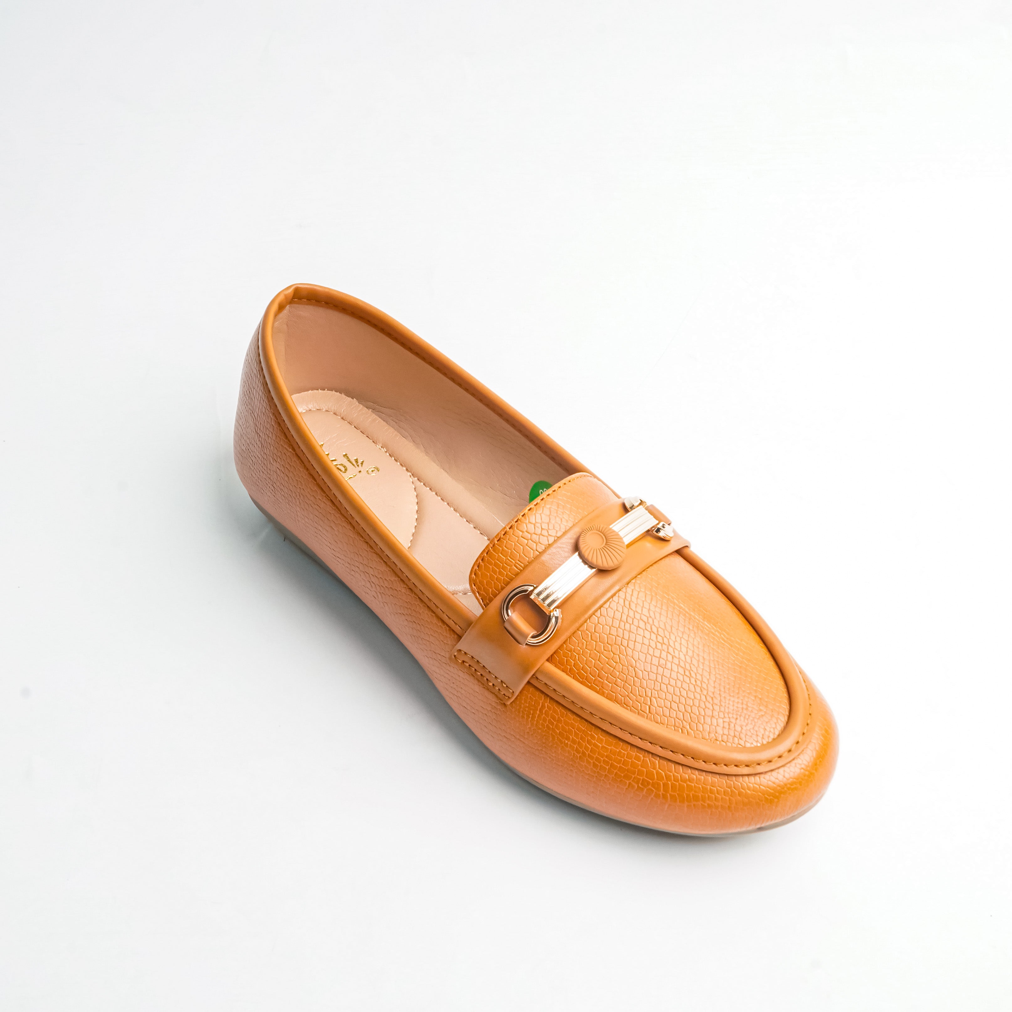 Velora Tan