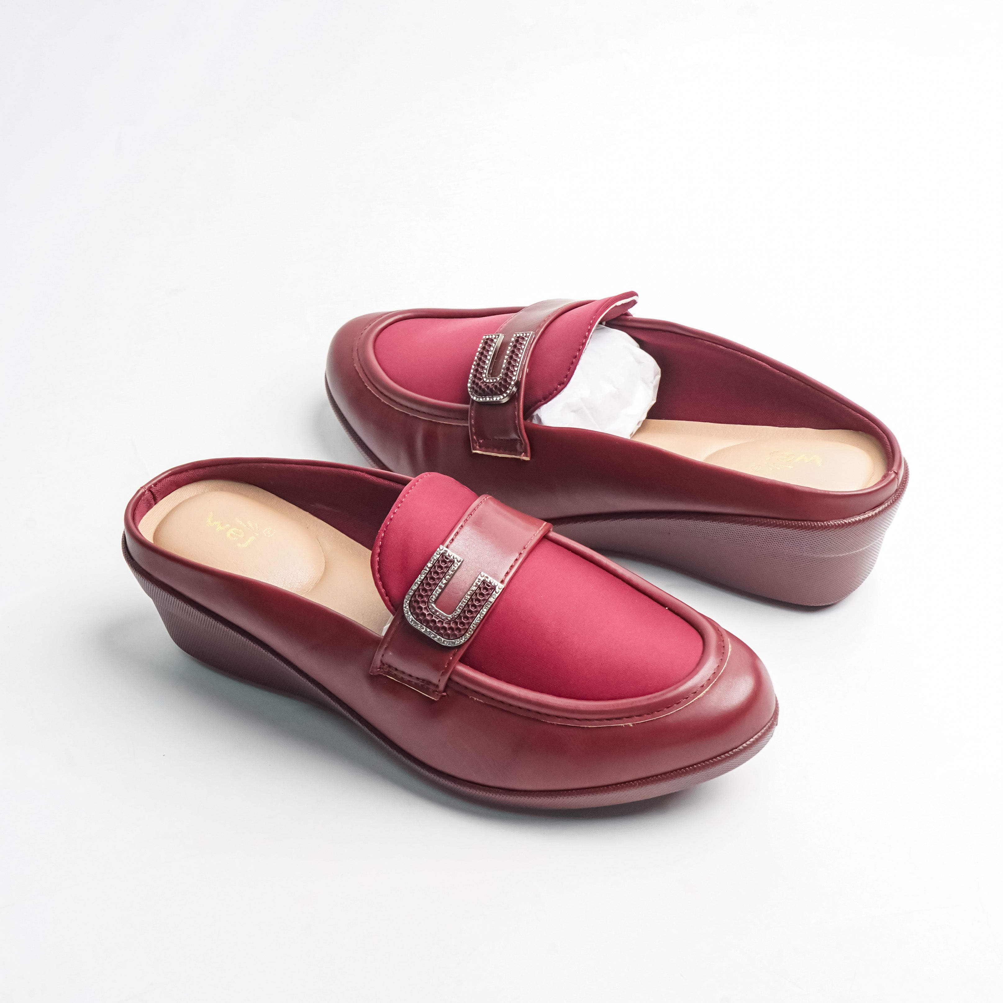 Belvia Maroon