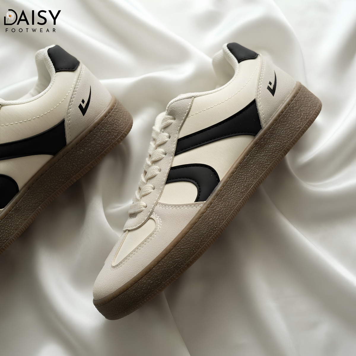 Classic Court White